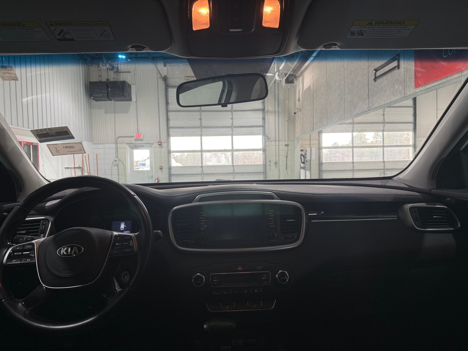 Thumbnail: 2019 Kia Sorento - 3