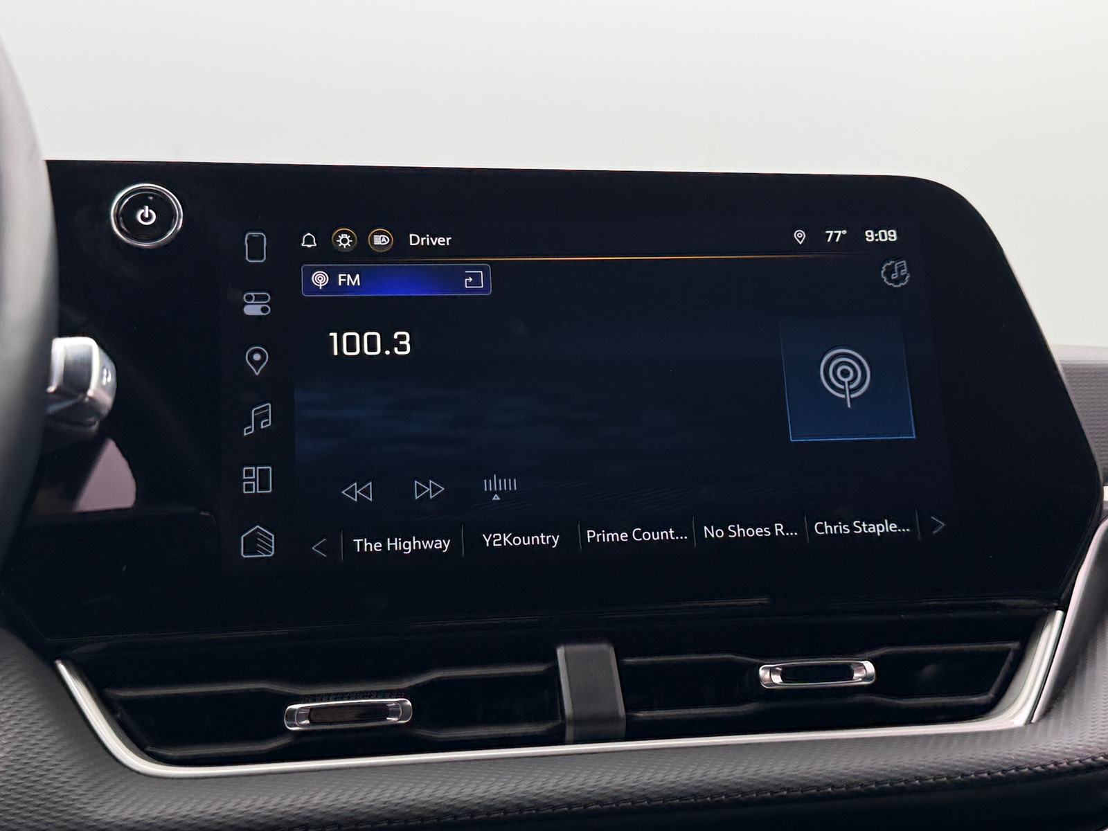 Thumbnail: 2025 Chevrolet Equinox - 4