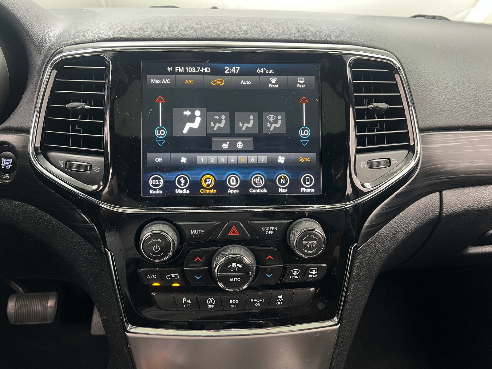 Thumbnail: 2019 Jeep Grand Cherokee - 3