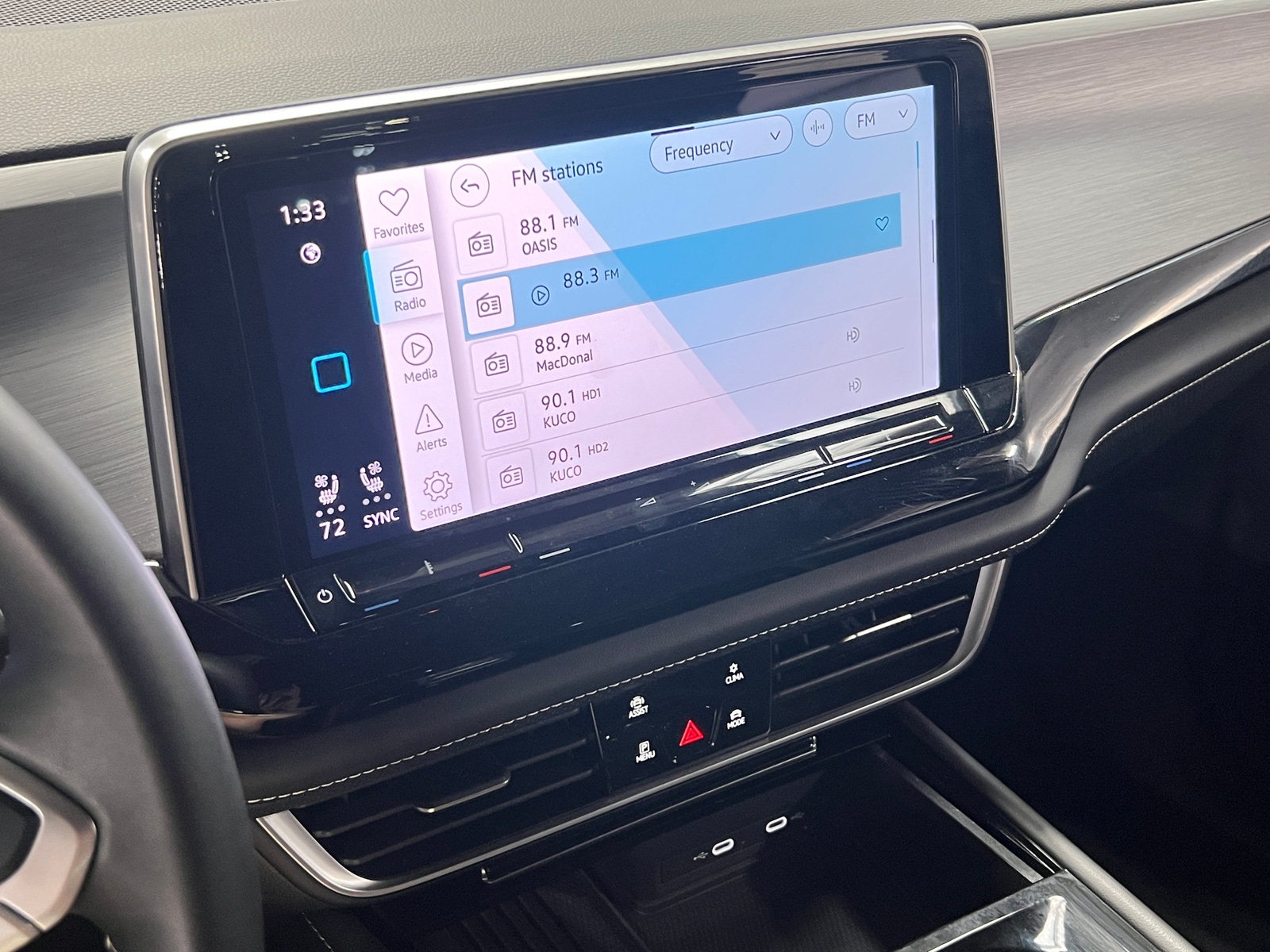 Thumbnail: 2025 Volkswagen Atlas - 3