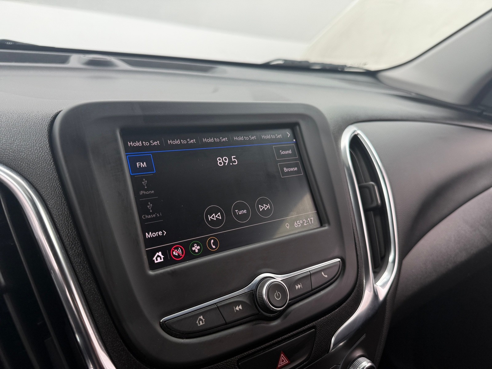 Thumbnail: 2021 Chevrolet Equinox - 4