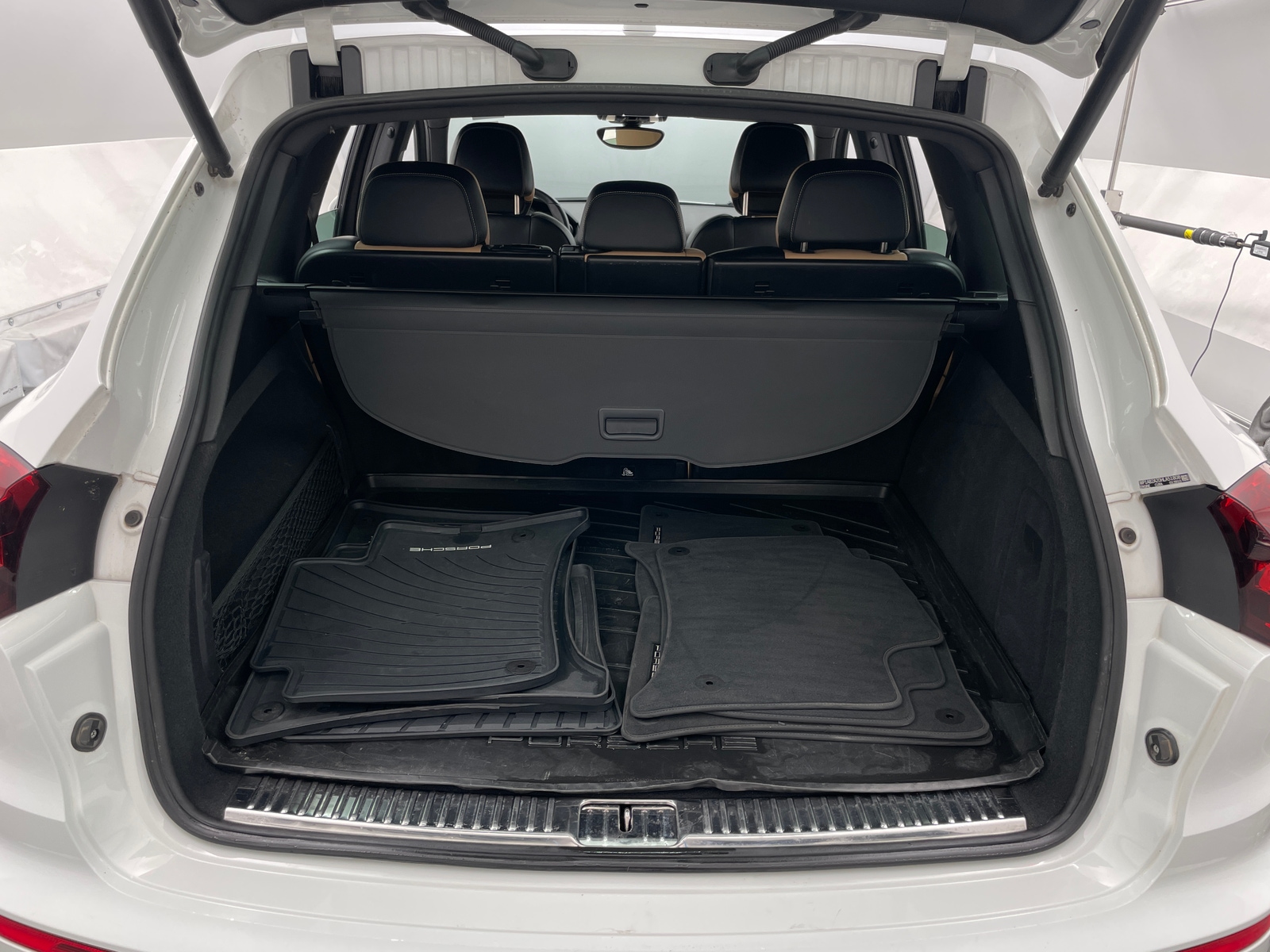 Thumbnail: 2017 Porsche Cayenne - 6