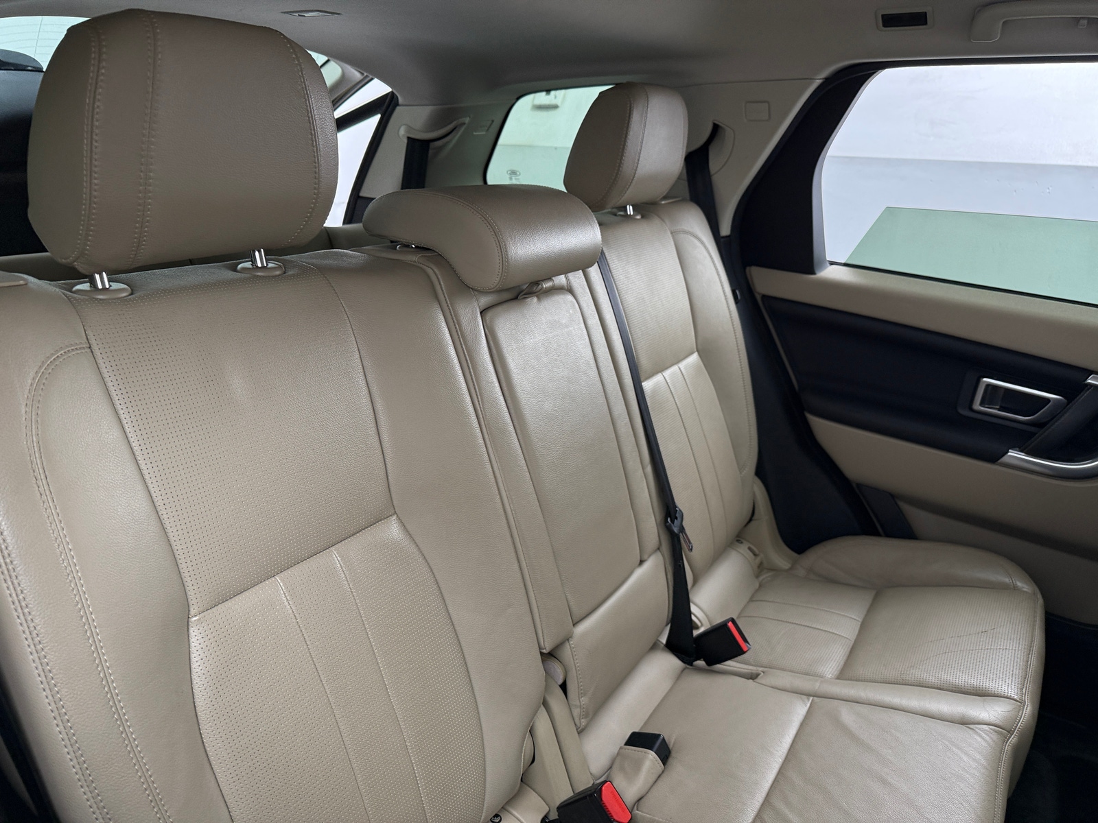 Thumbnail: 2019 Land Rover Discovery Sport - 5