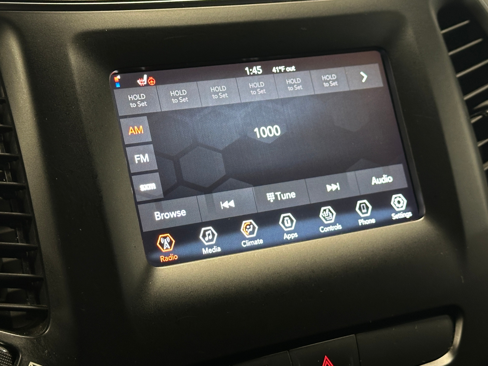 Thumbnail: 2019 Jeep Cherokee - 4