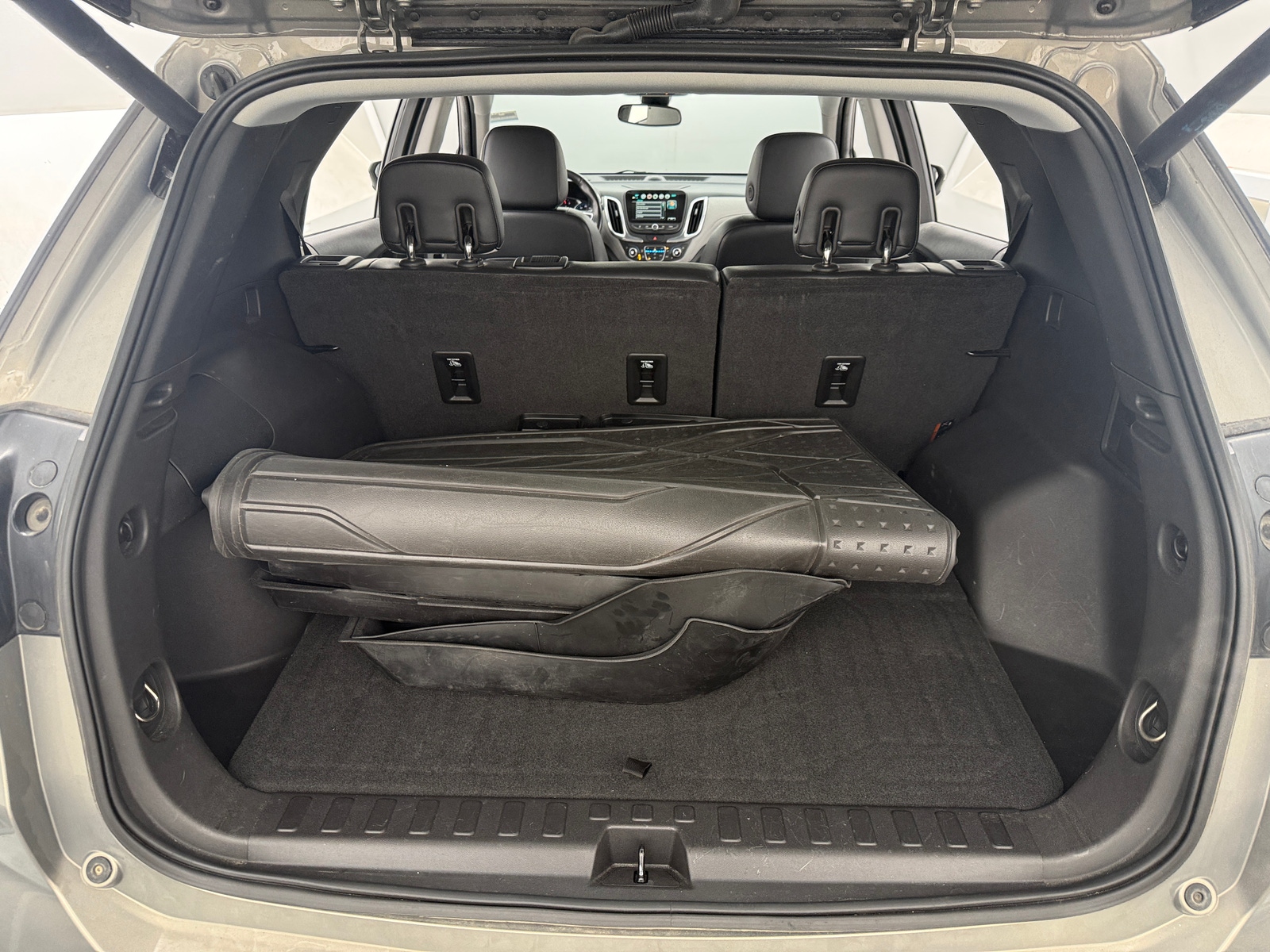 Thumbnail: 2018 Chevrolet Equinox - 6