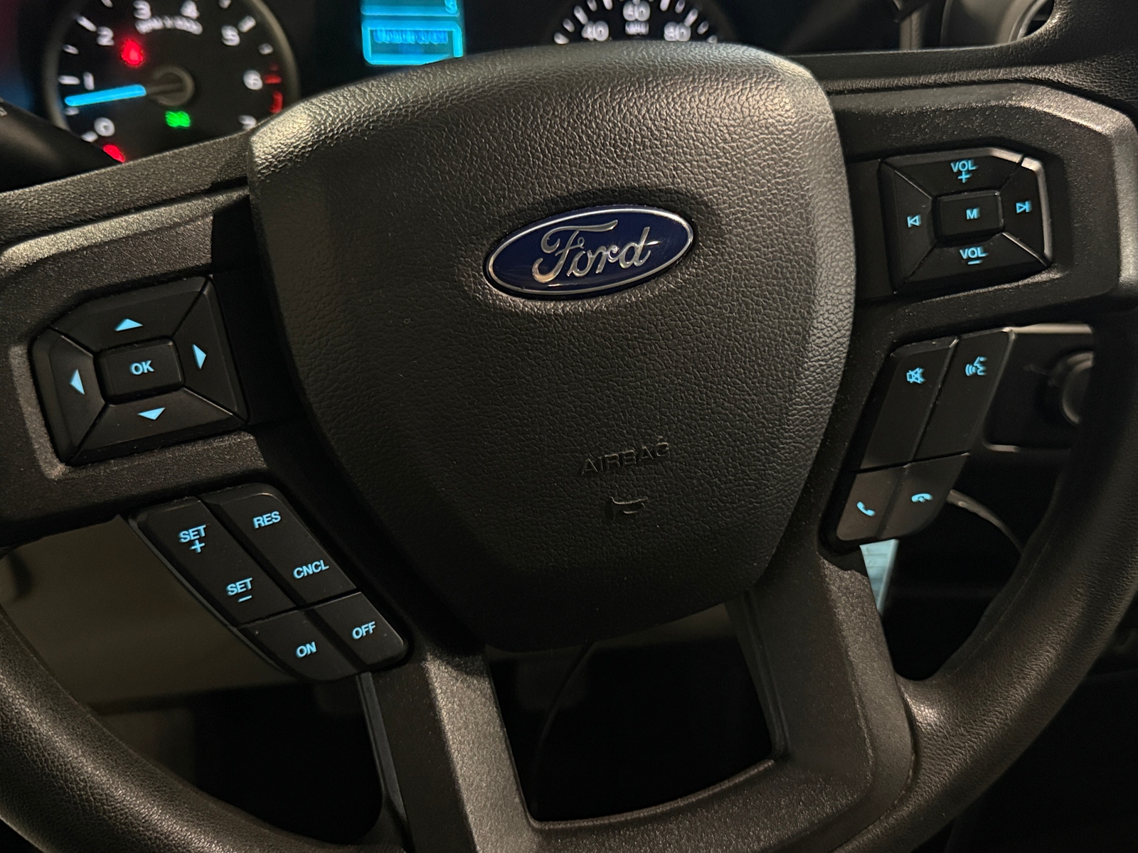 Thumbnail: 2019 Ford Econoline - 5