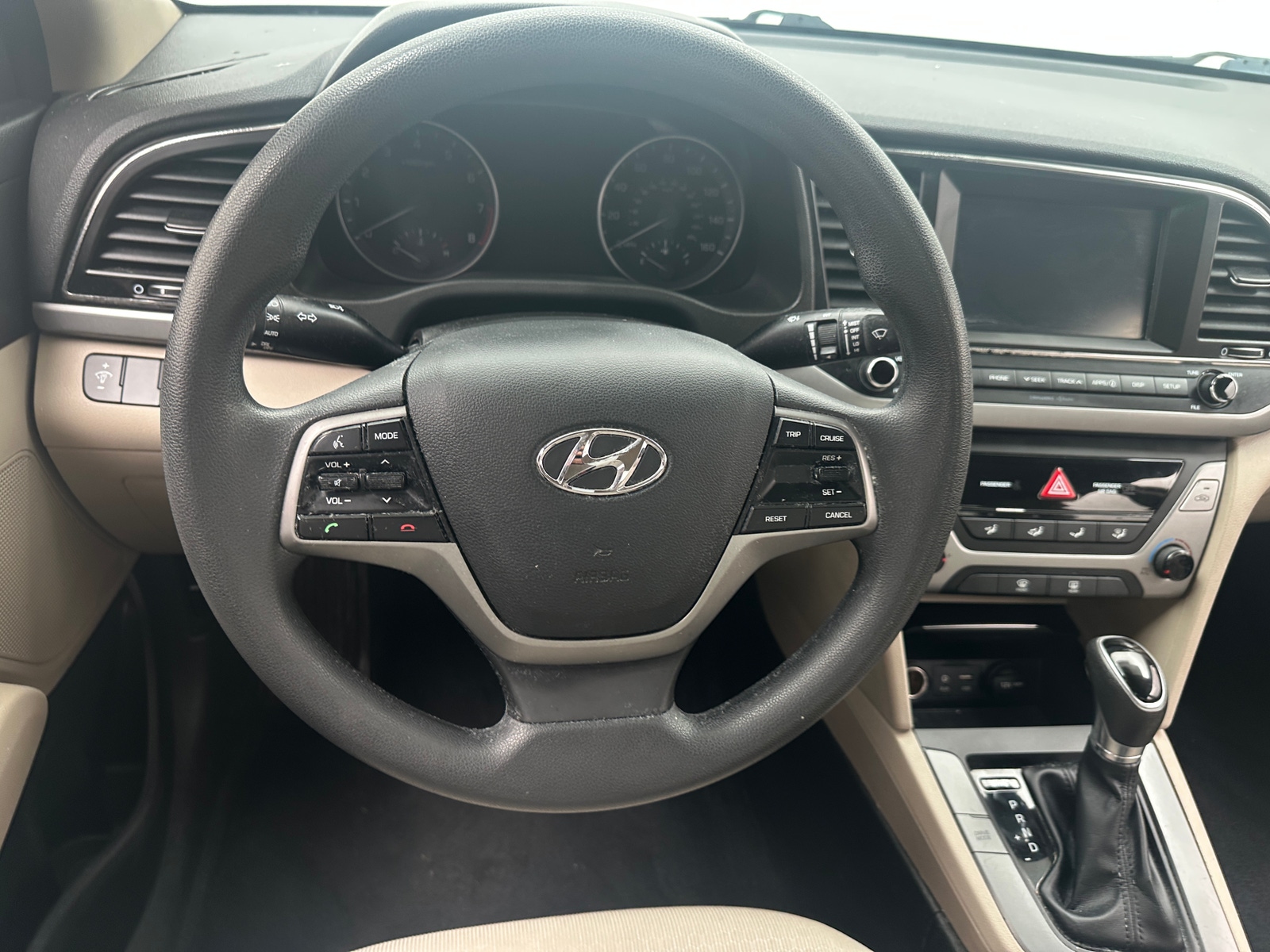 Thumbnail: 2017 Hyundai Elantra - 4