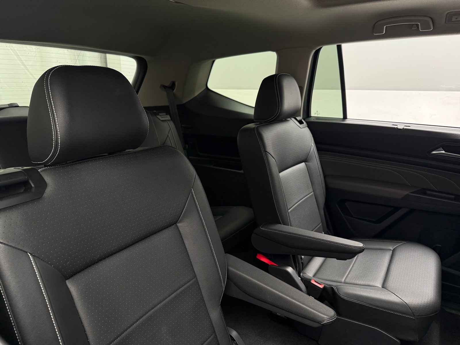 Thumbnail: 2023 Volkswagen Atlas - 5