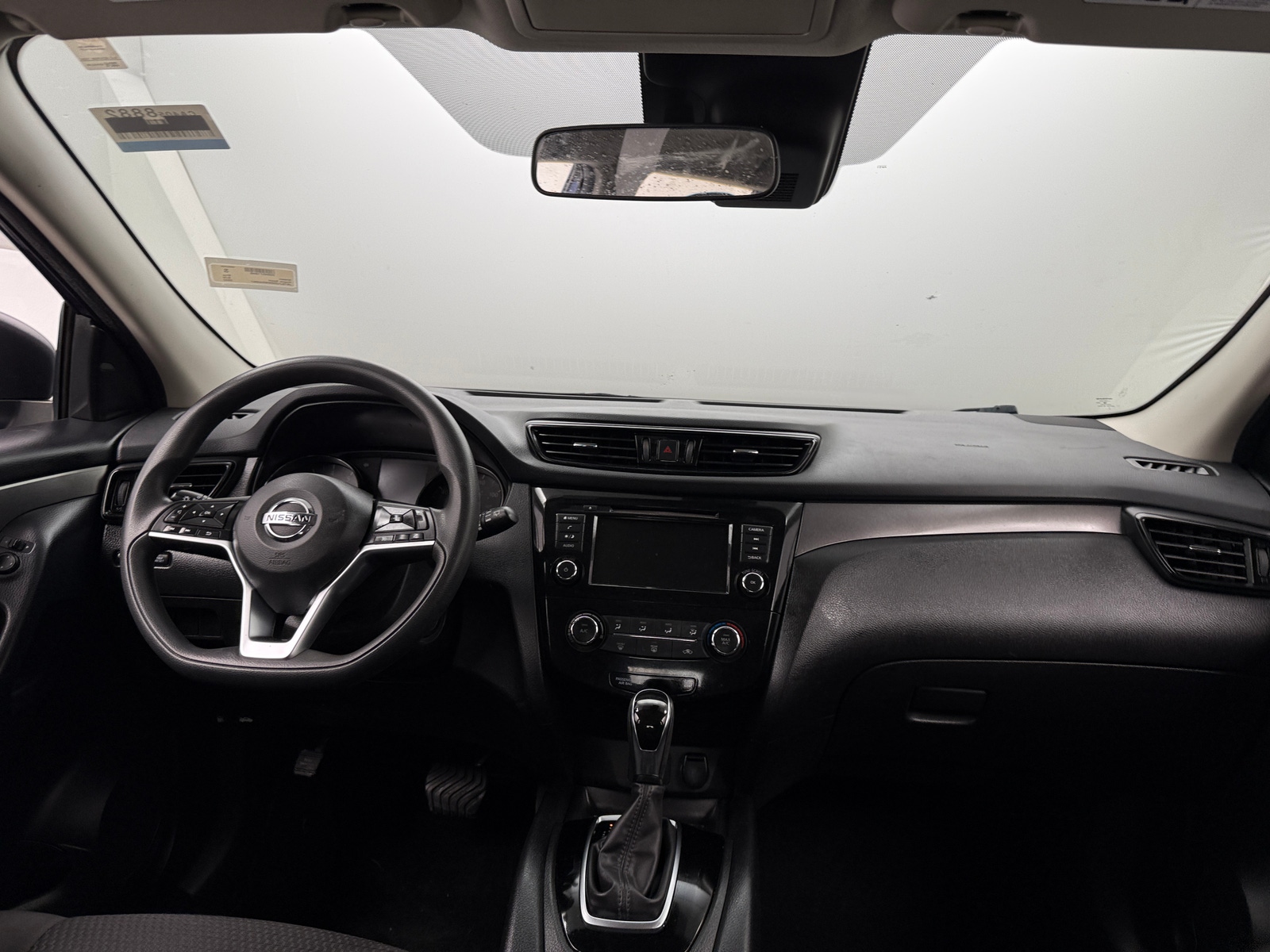 Thumbnail: 2022 Nissan Rogue Sport - 3