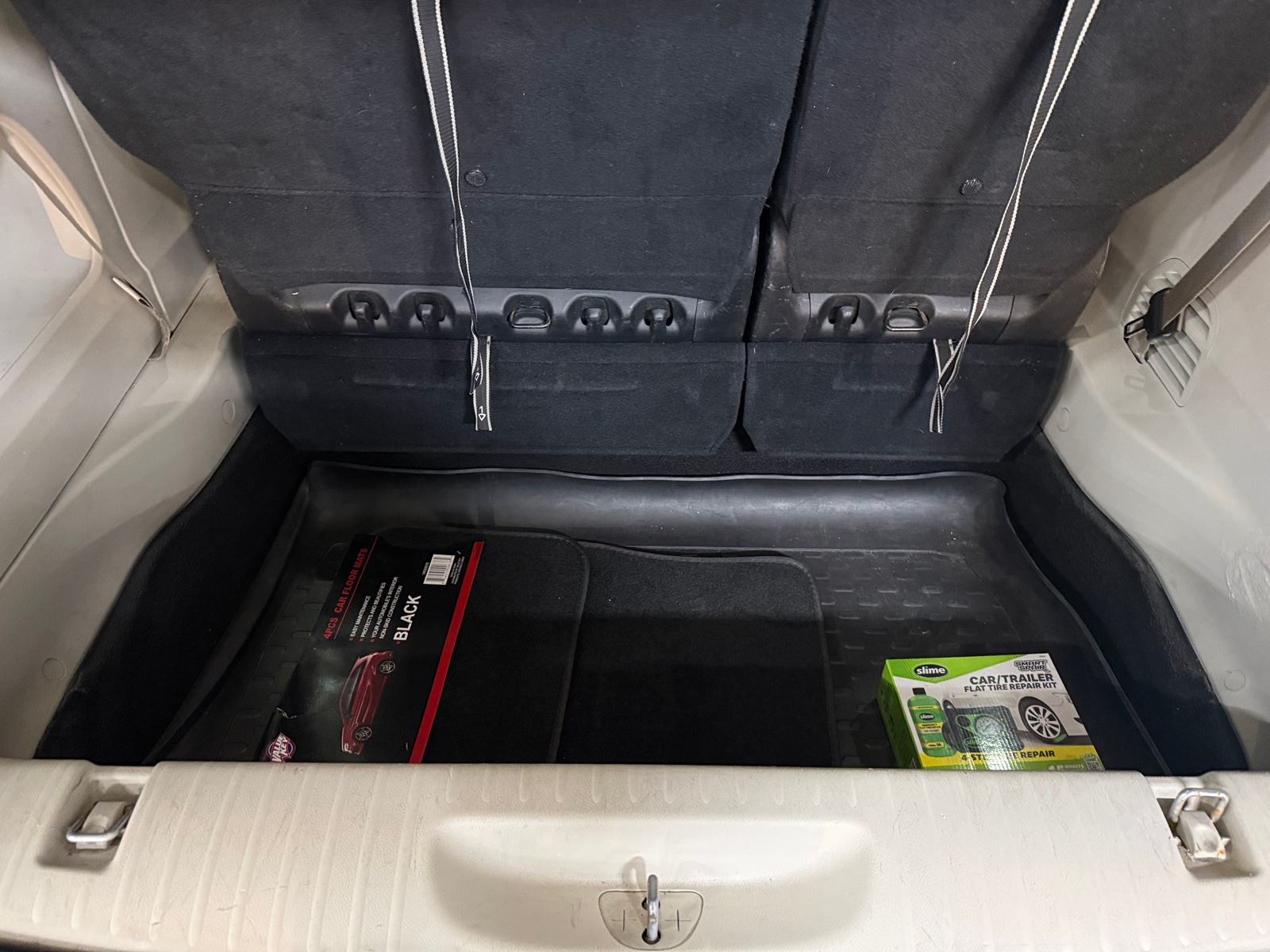 Thumbnail: 2017 Chrysler Pacifica - 6