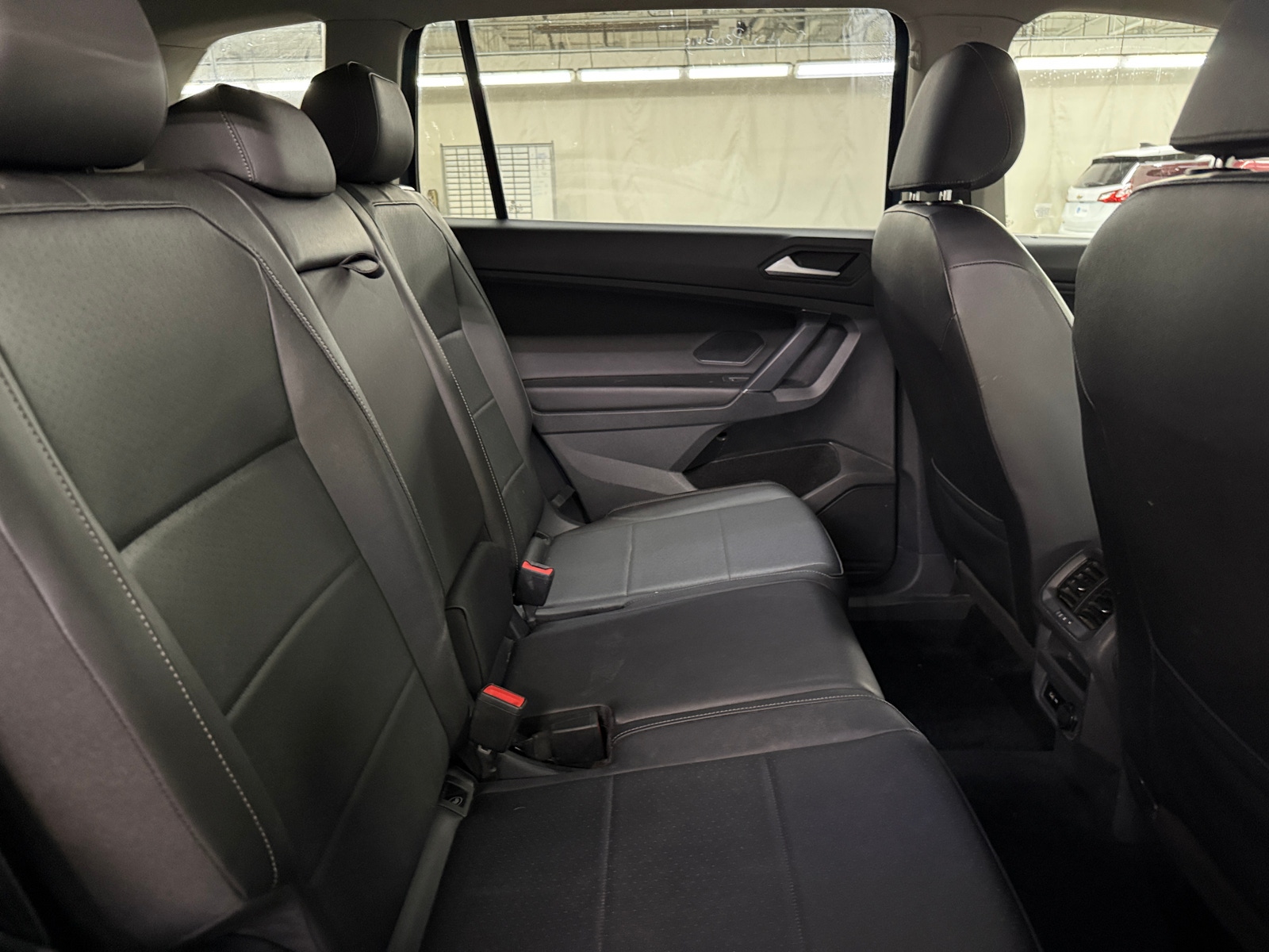 Thumbnail: 2020 Volkswagen Tiguan - 5