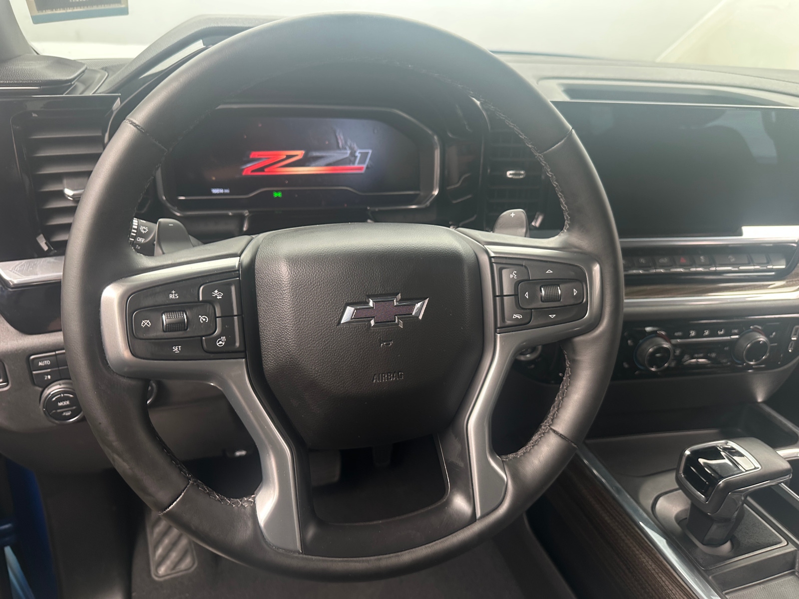 Thumbnail: 2024 Chevrolet Silverado 1500 - 5