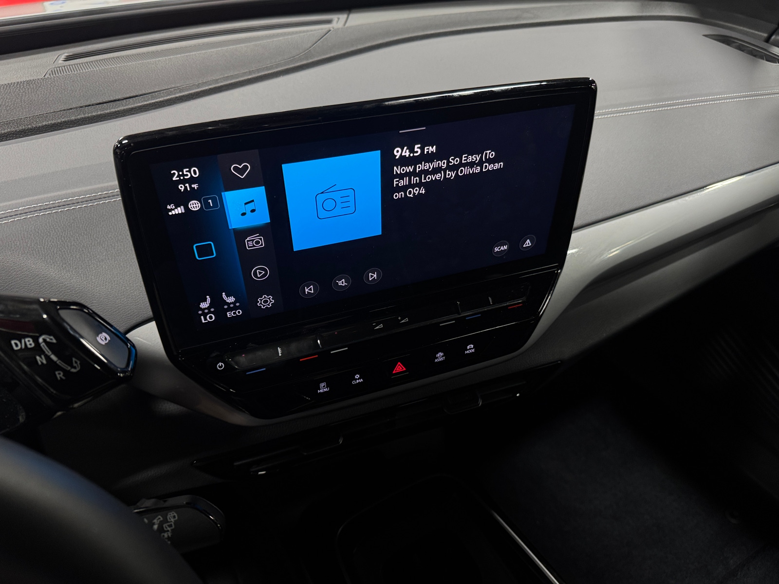 Thumbnail: 2023 Volkswagen ID.4 - 3