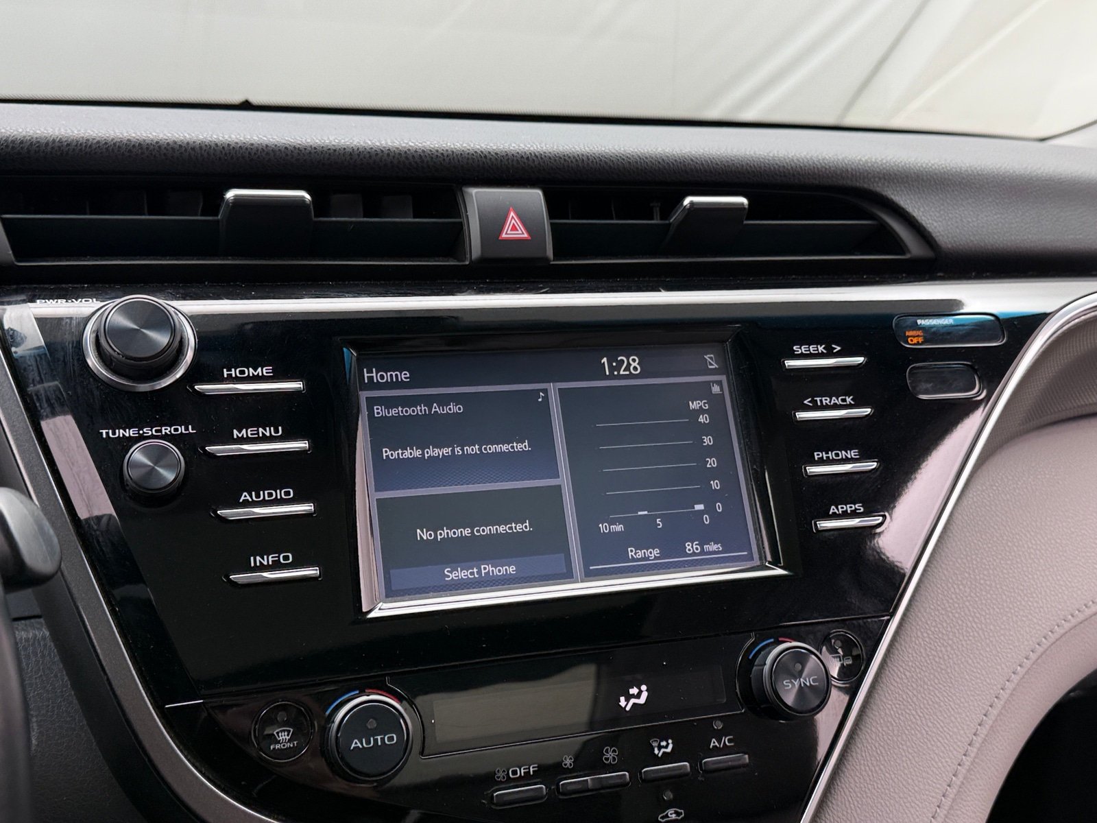 Thumbnail: 2018 Toyota Camry - 3