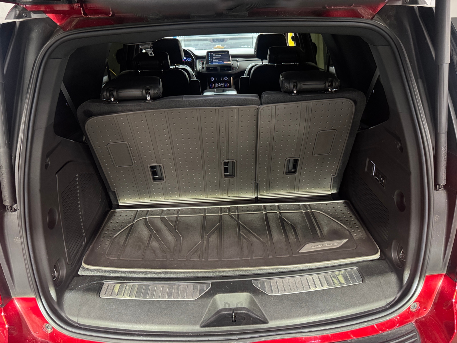 Thumbnail: 2023 Chevrolet Tahoe - 6