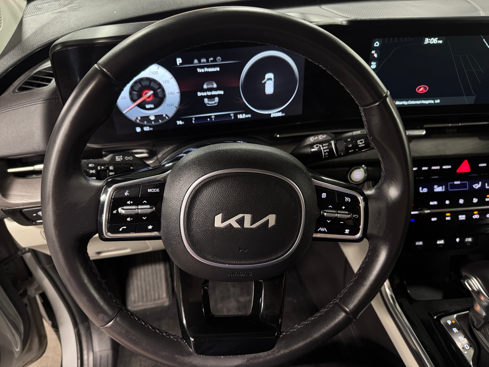 Thumbnail: 2024 Kia Carnival - 4