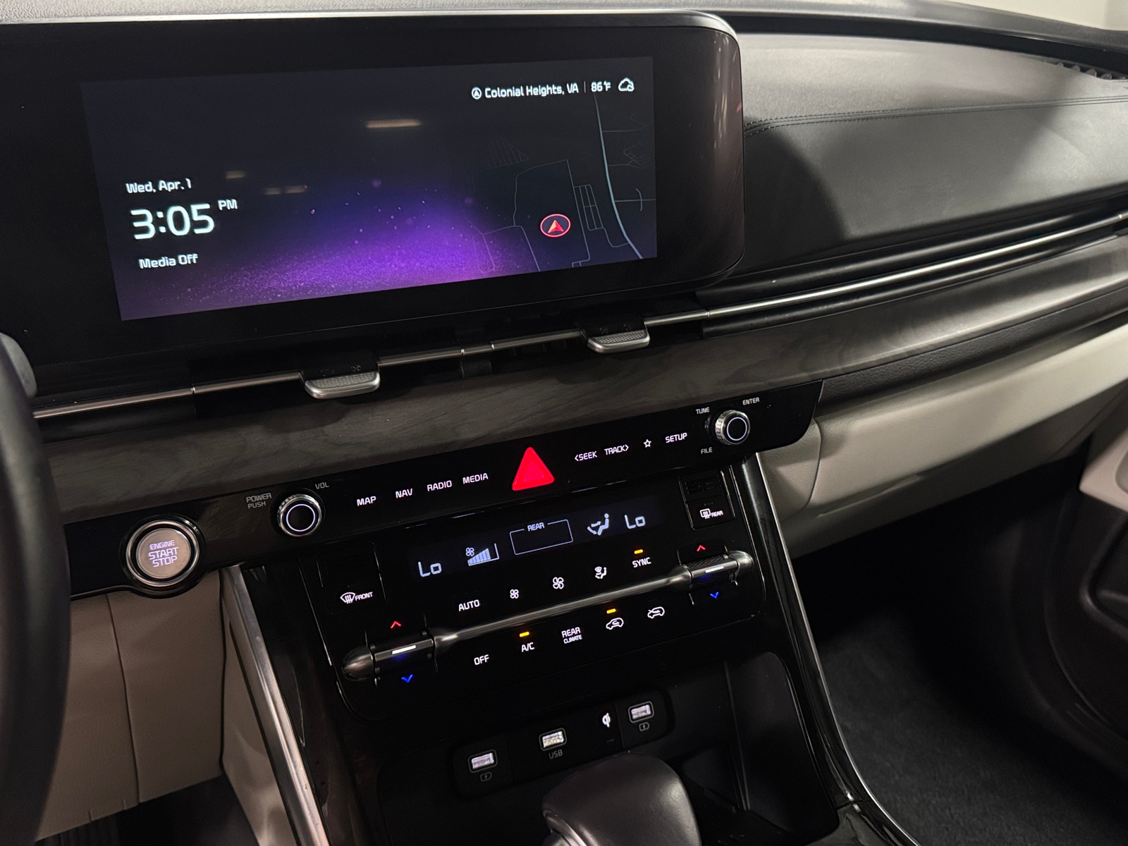 Thumbnail: 2024 Kia Carnival - 3