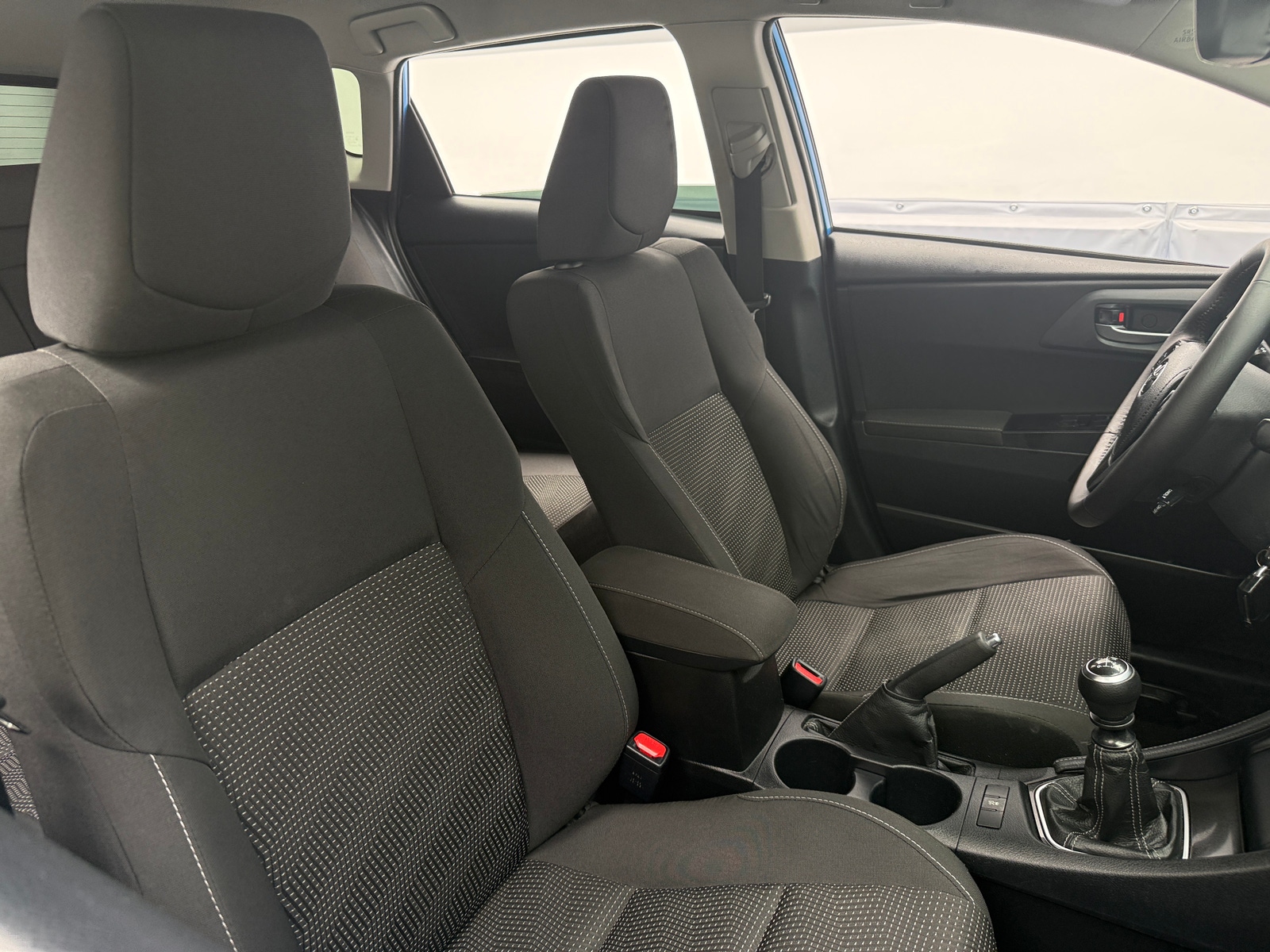 Thumbnail: 2018 Toyota Corolla iM - 2