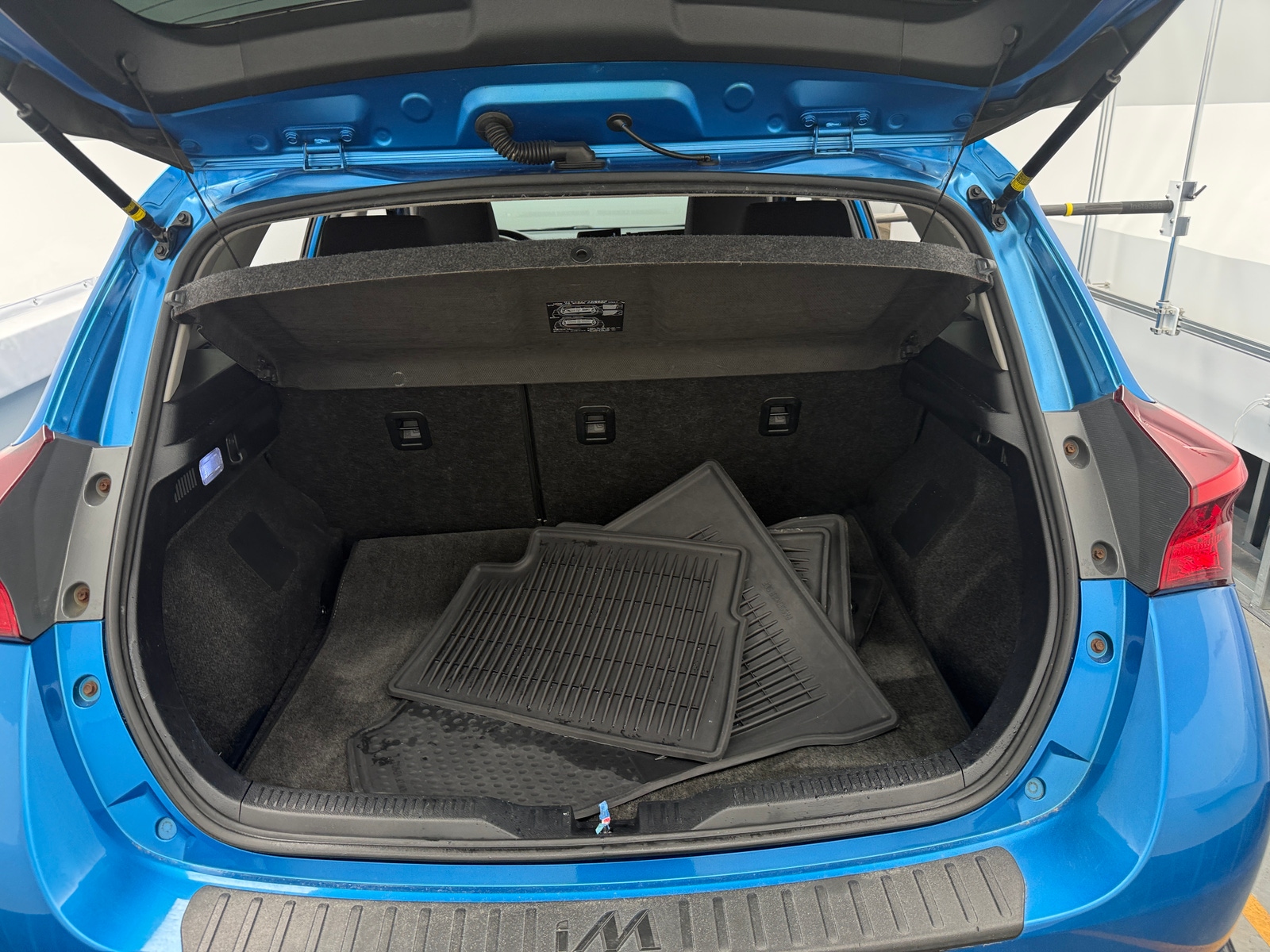 Thumbnail: 2018 Toyota Corolla iM - 7