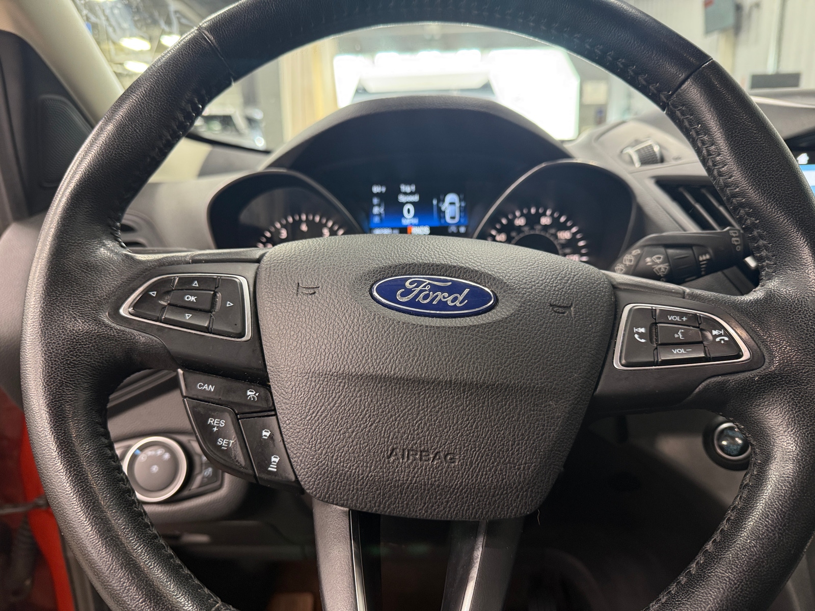 Thumbnail: 2019 Ford Escape - 4