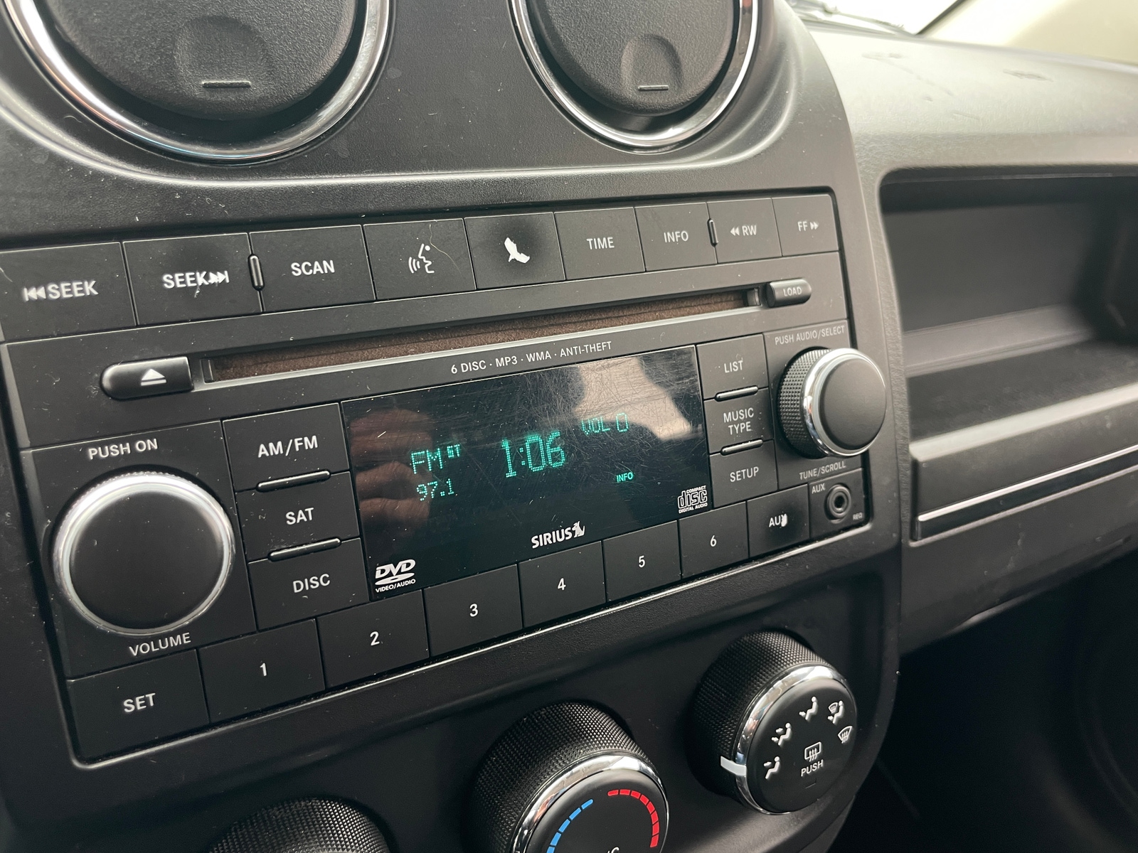 Thumbnail: 2012 Jeep Compass - 4