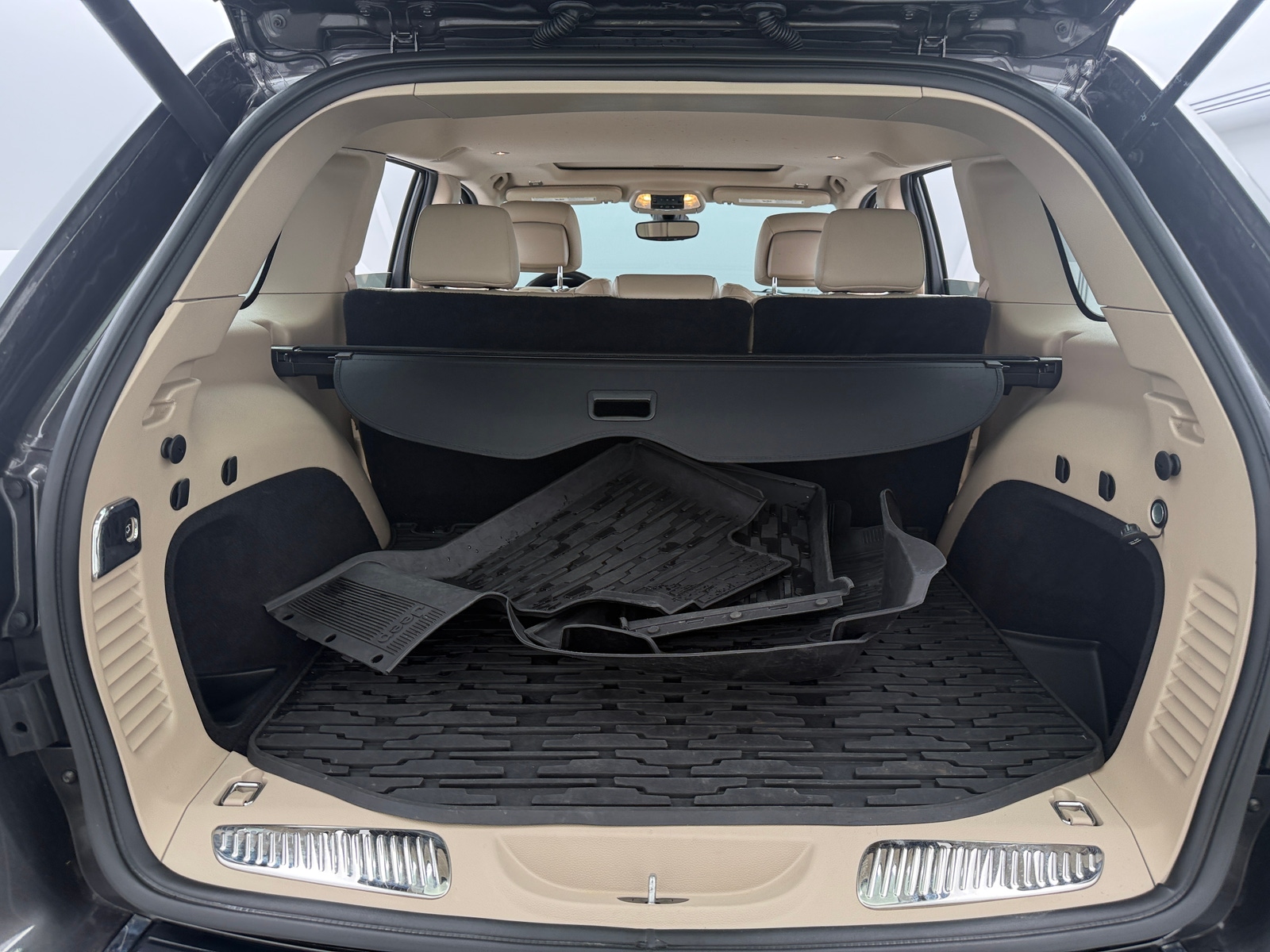 Thumbnail: 2021 Jeep Grand Cherokee - 6