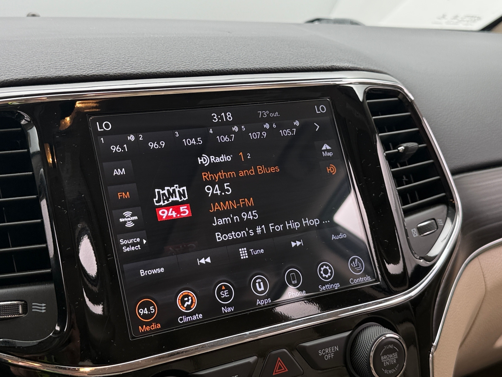 Thumbnail: 2021 Jeep Grand Cherokee - 3