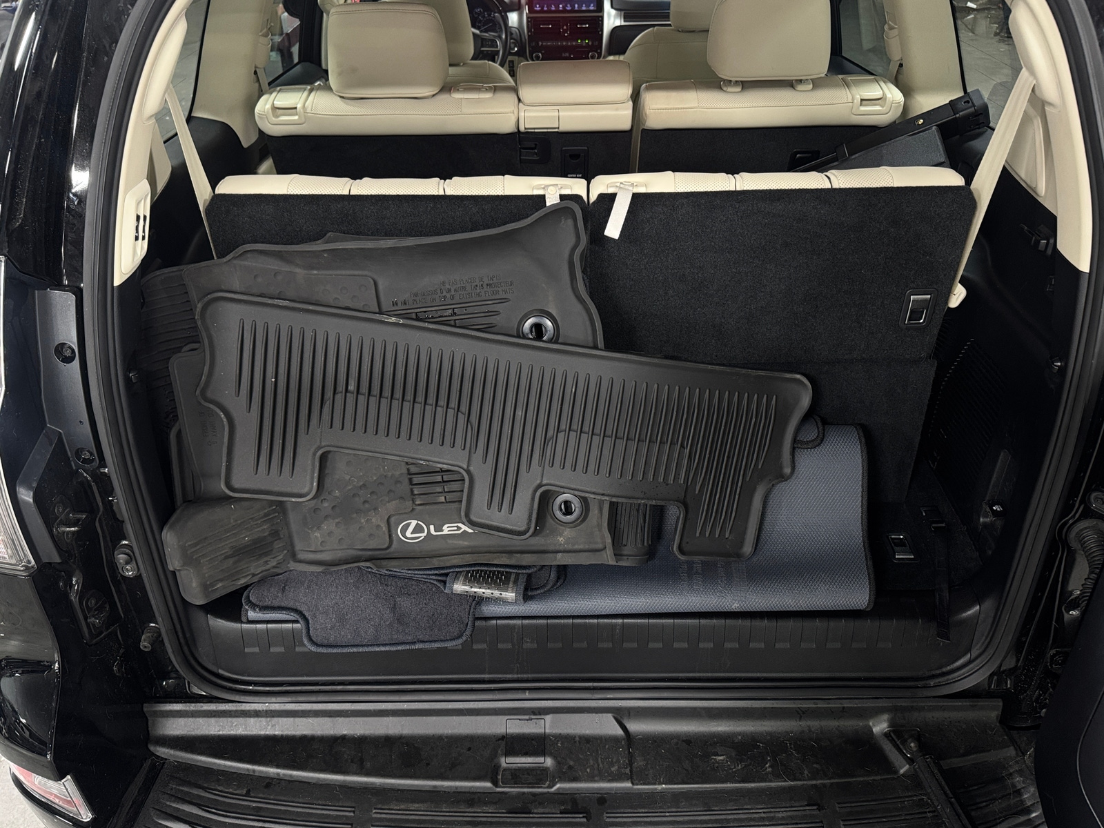 Thumbnail: 2023 Lexus GX - 6