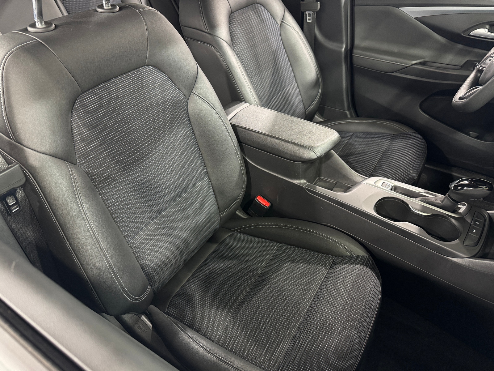 Thumbnail: 2025 Buick Envista - 2