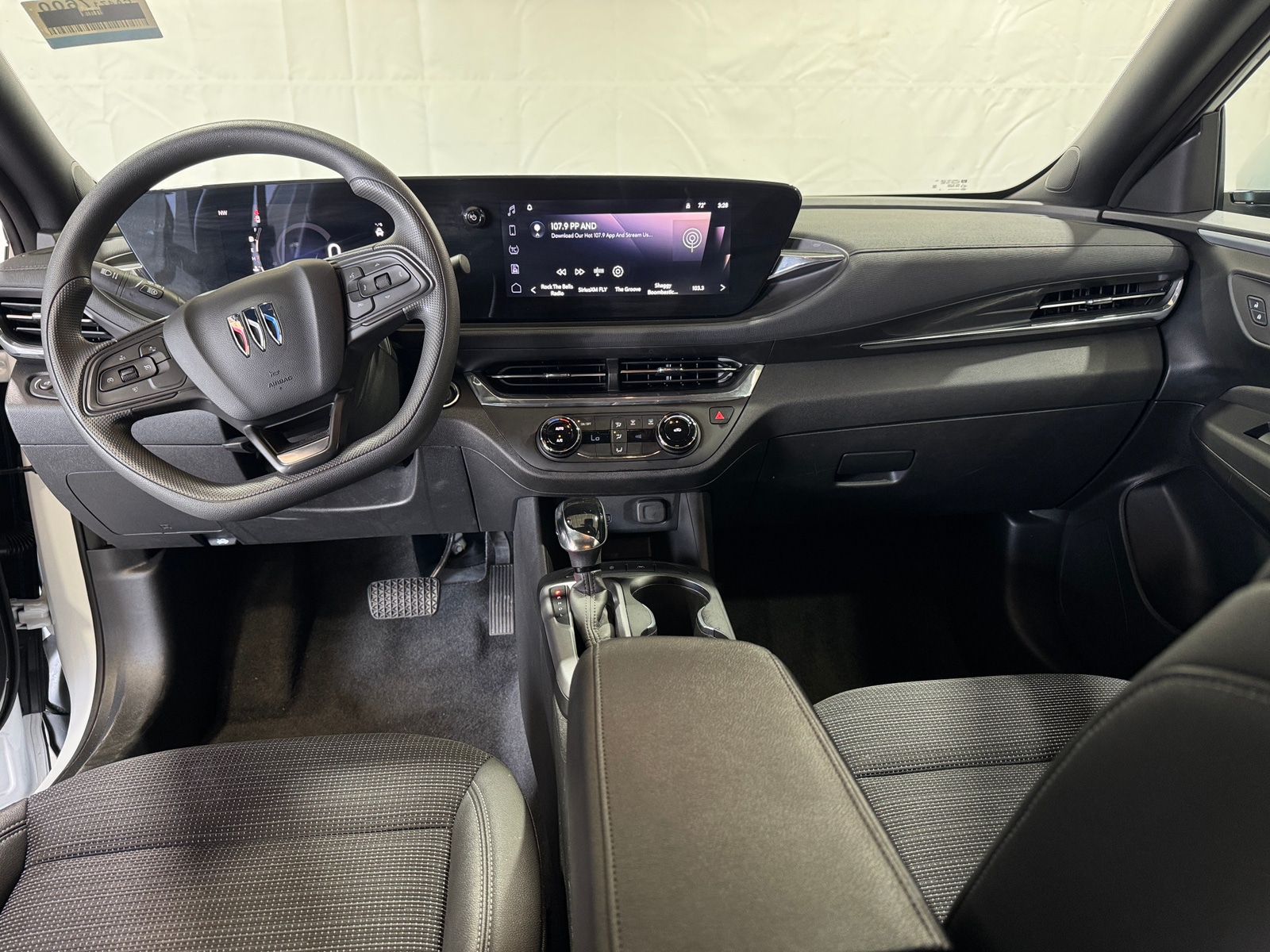 Thumbnail: 2025 Buick Envista - 3