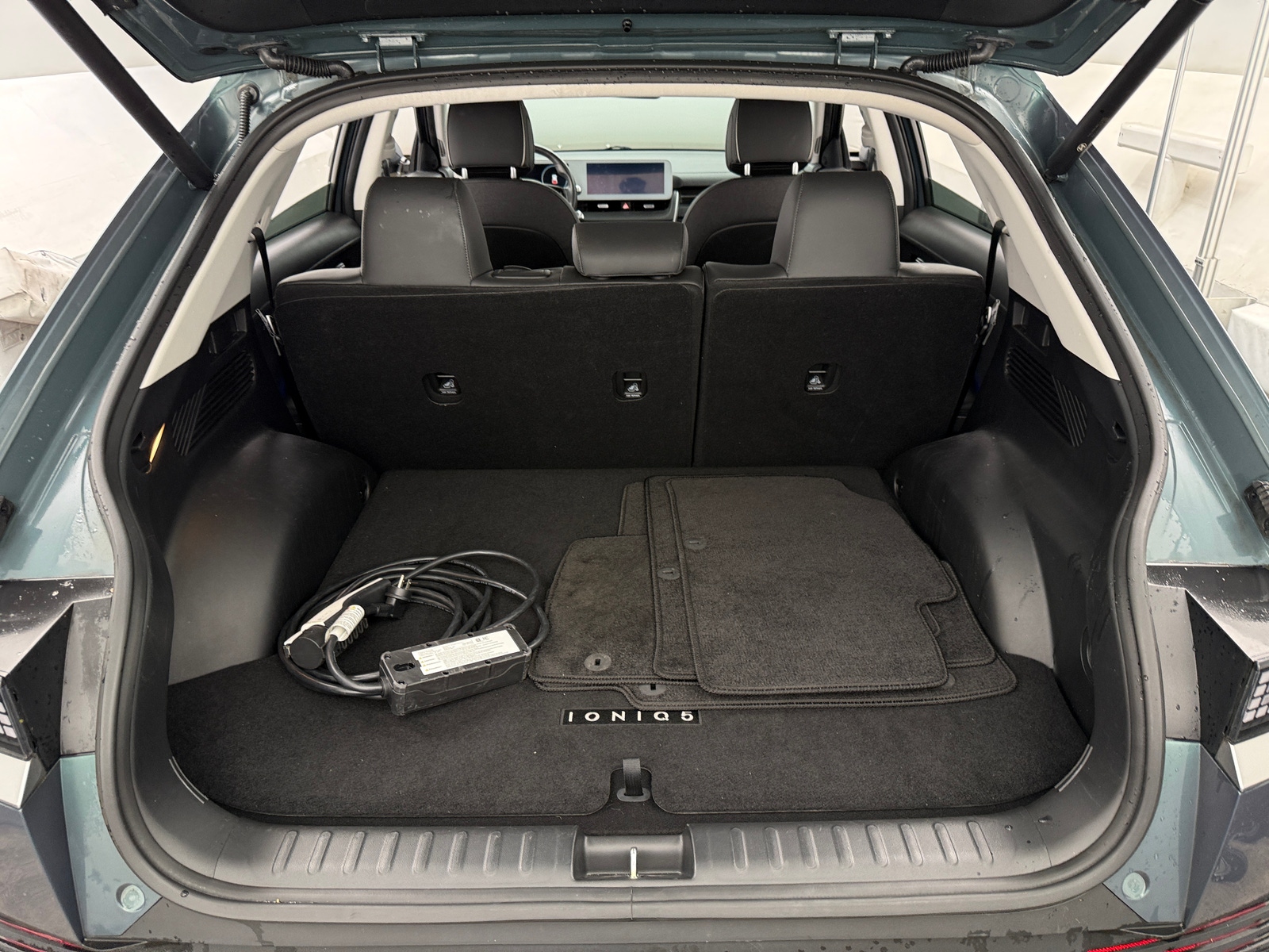 Thumbnail: 2023 Hyundai Ioniq 5 - 6