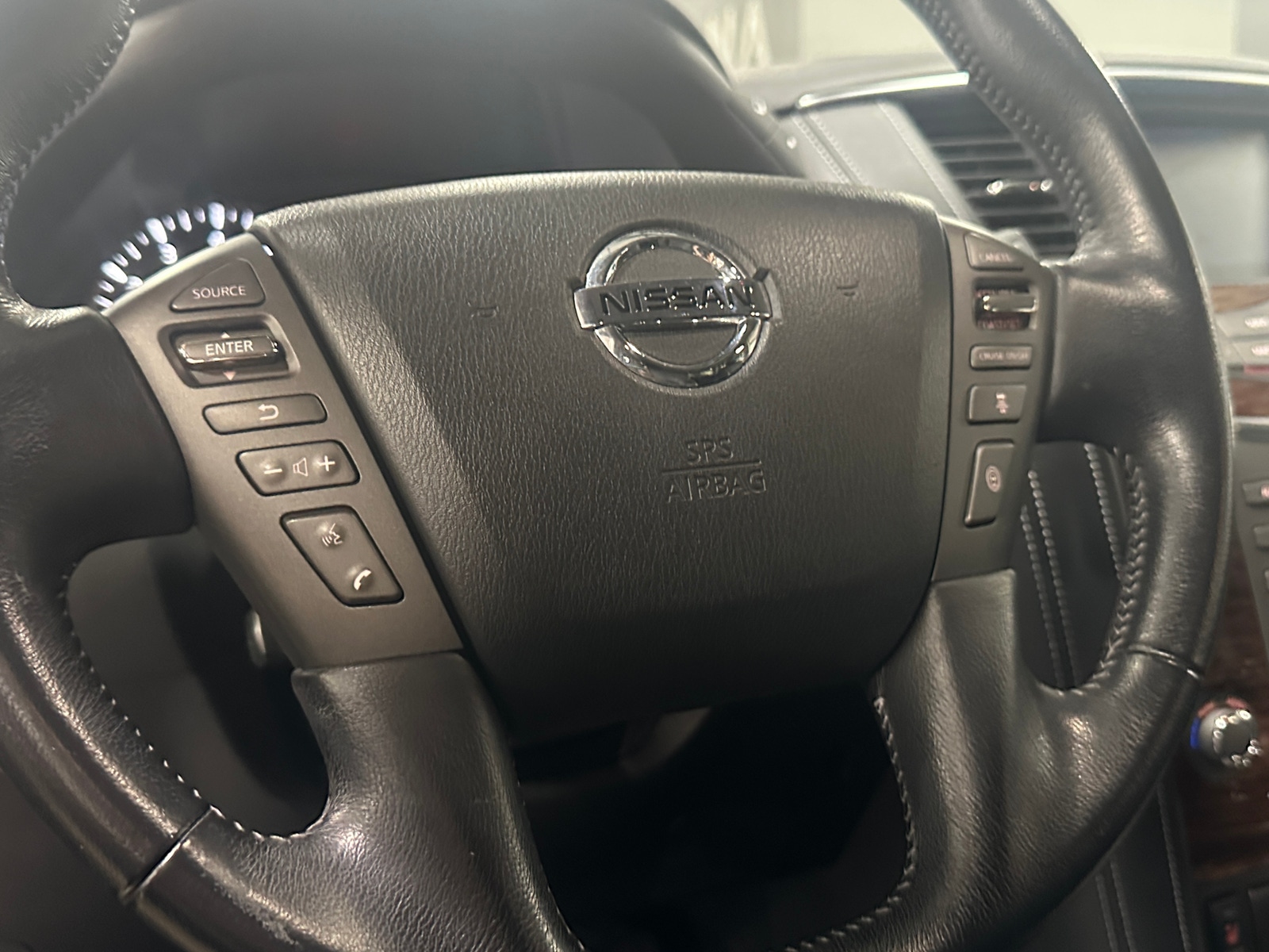 Thumbnail: 2020 Nissan Armada - 4