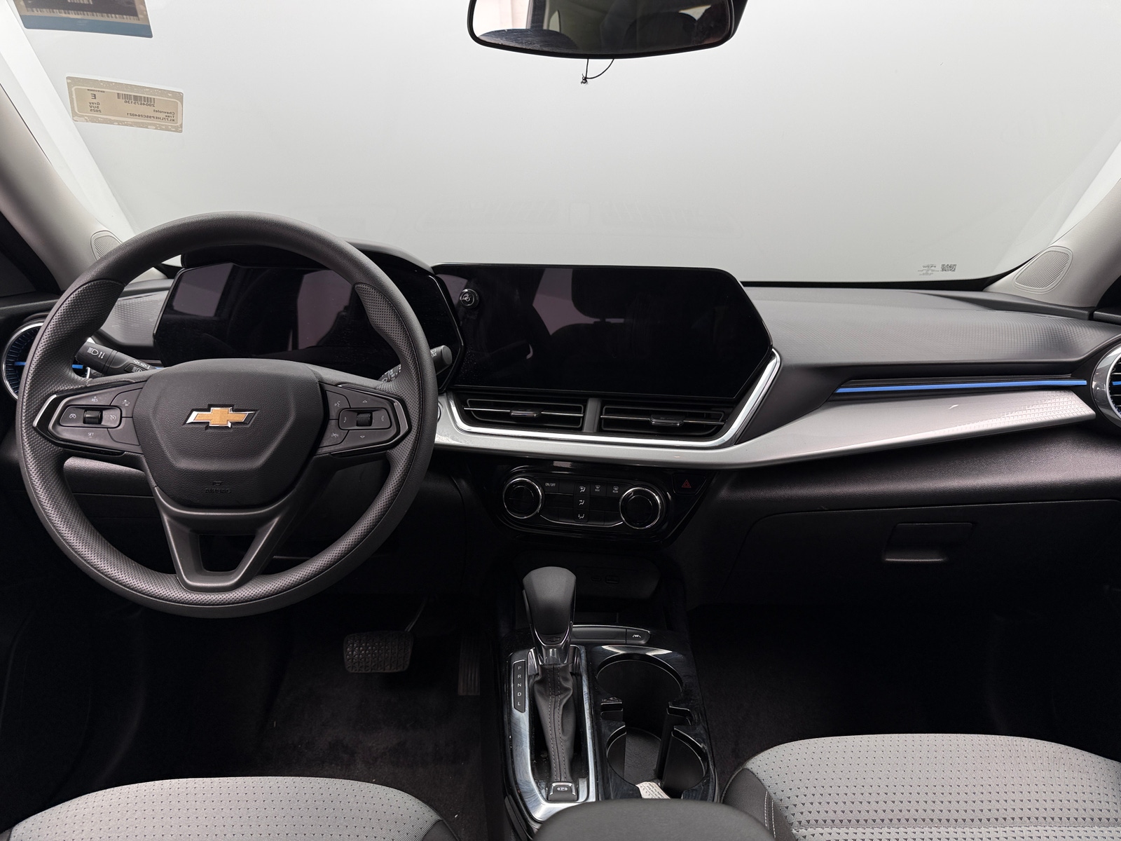 Thumbnail: 2025 Chevrolet Trax - 3