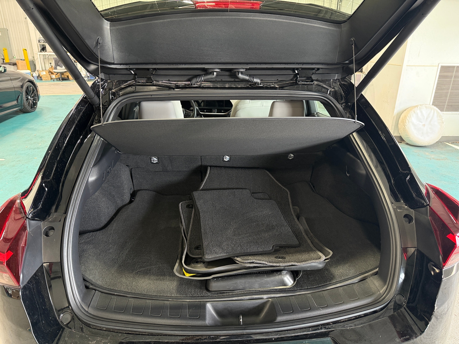 Thumbnail: 2025 Lexus UX - 6