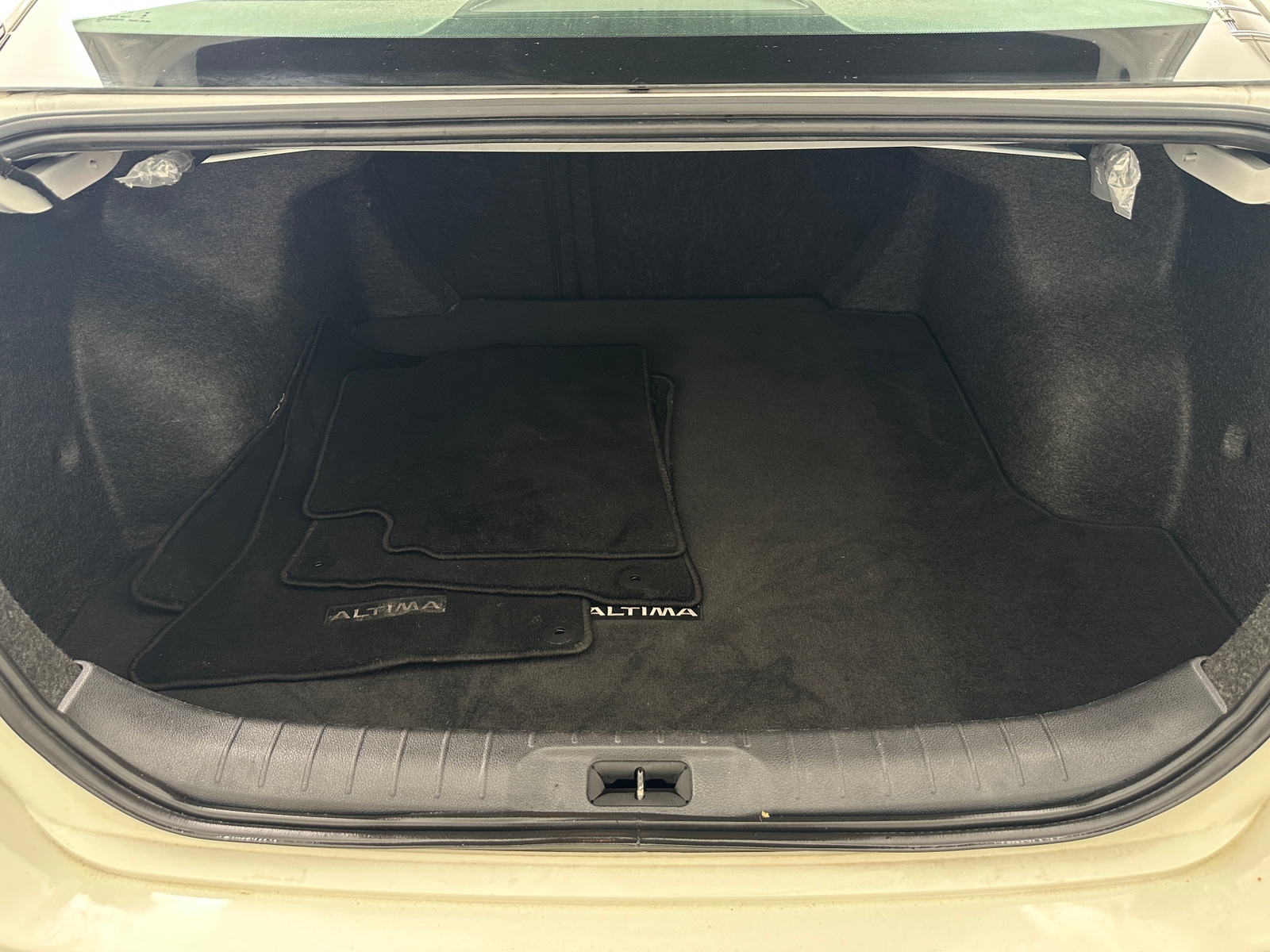 Thumbnail: 2024 Nissan Altima - 7