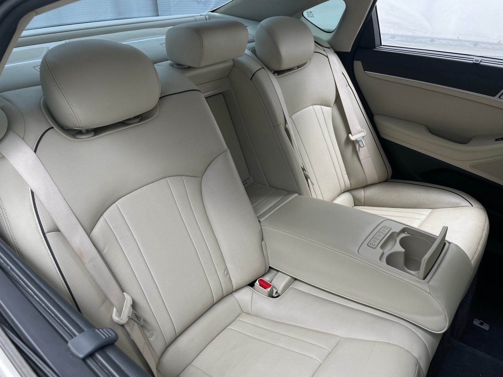 Thumbnail: 2017 Genesis G80 - 5