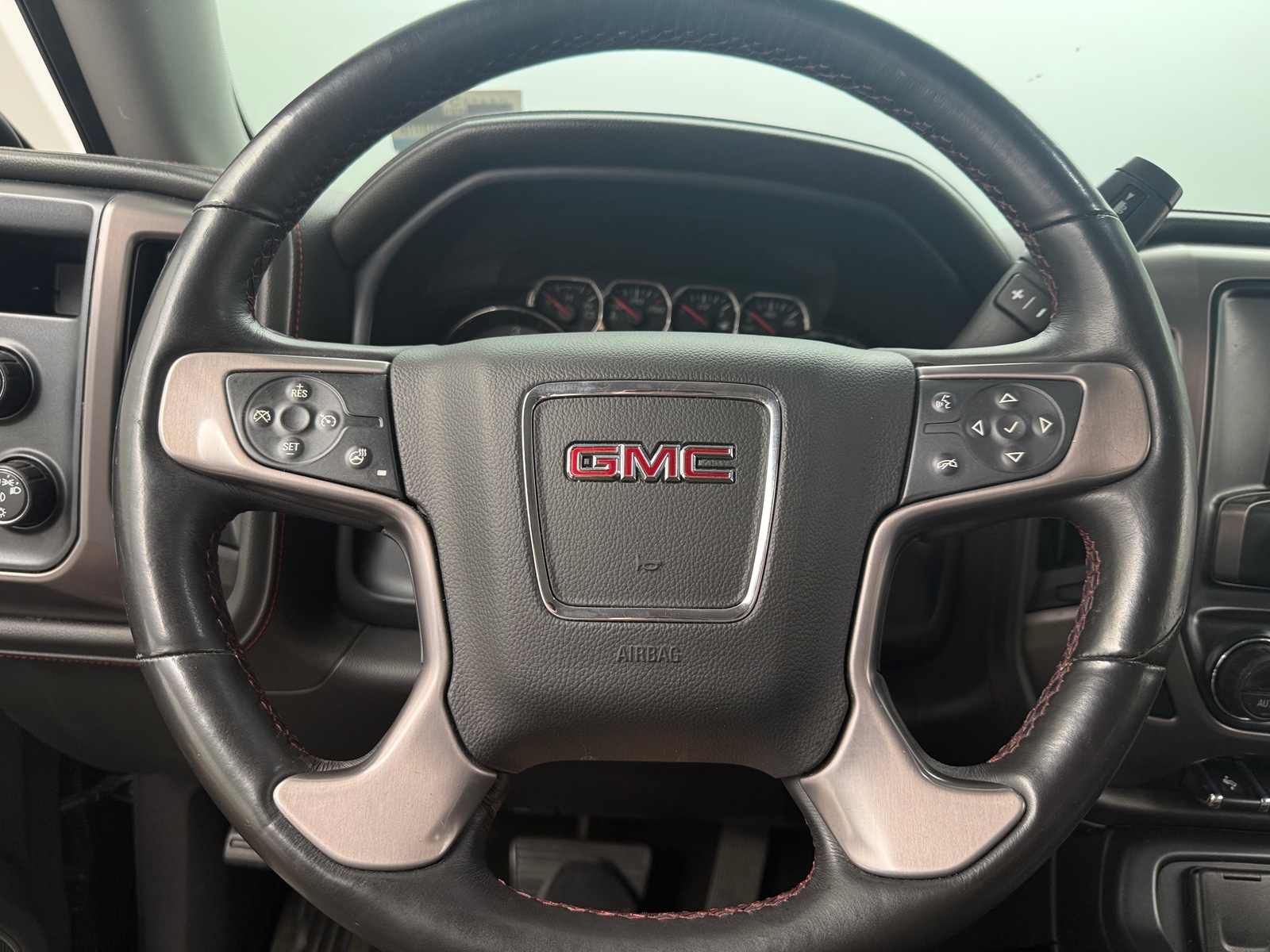 Thumbnail: 2015 GMC Sierra 1500 - 4