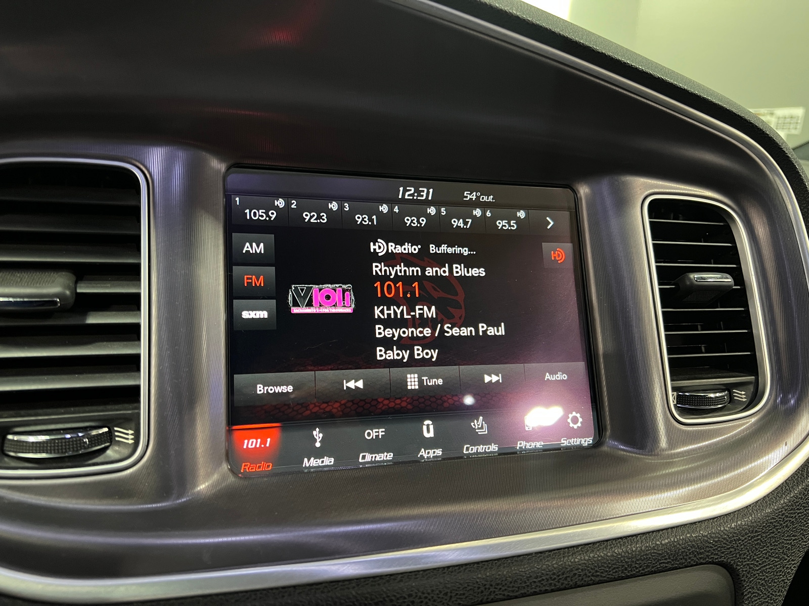 Thumbnail: 2019 Dodge Charger - 4