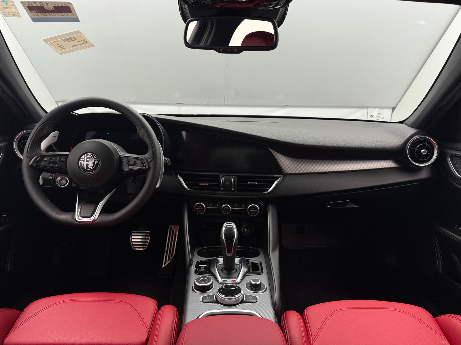 Thumbnail: 2025 Alfa Romeo Giulia - 2