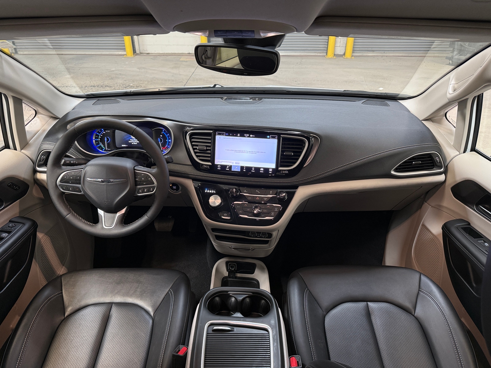 Thumbnail: 2024 Chrysler Pacifica - 2