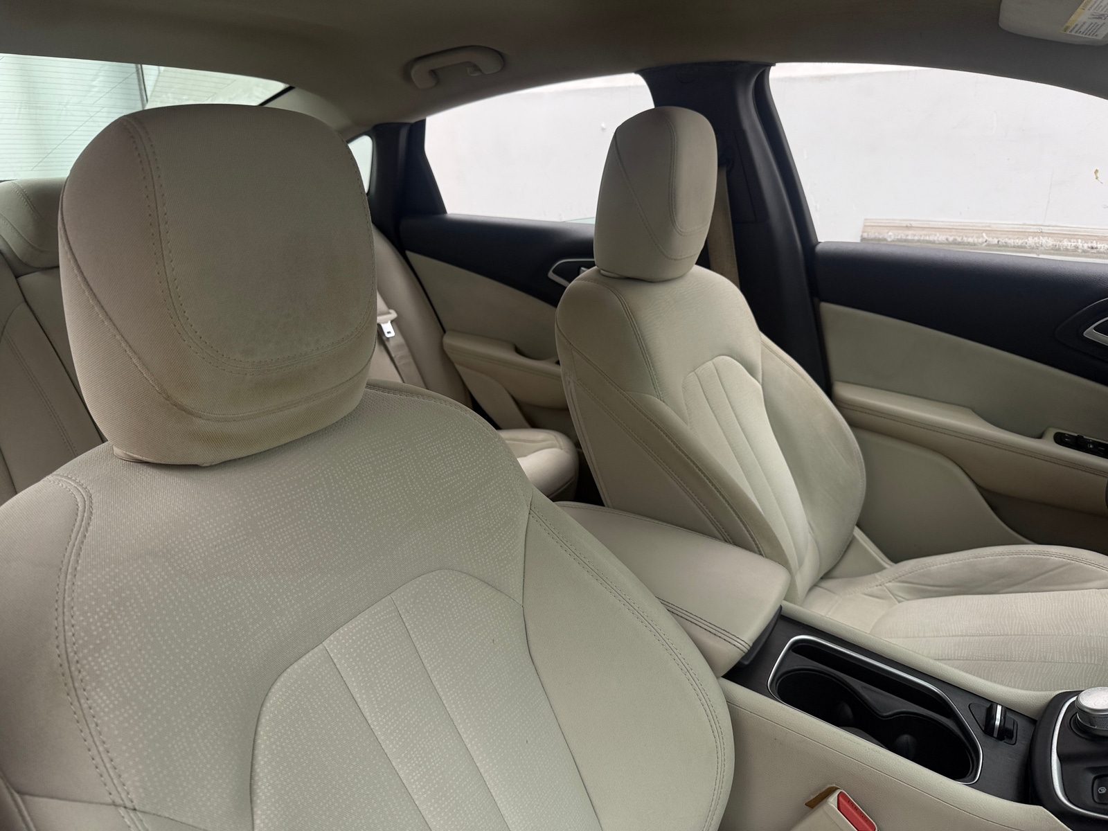 Thumbnail: 2015 Chrysler 200 - 2