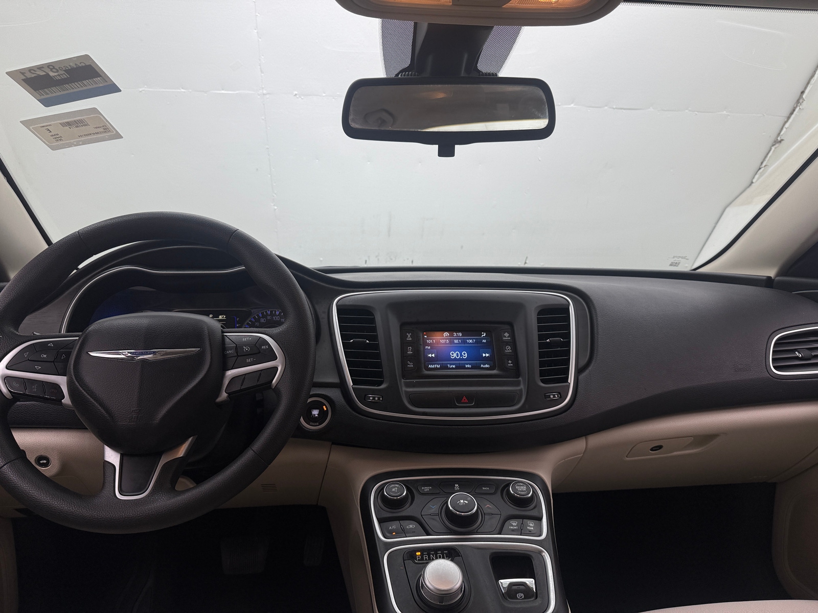 Thumbnail: 2015 Chrysler 200 - 3