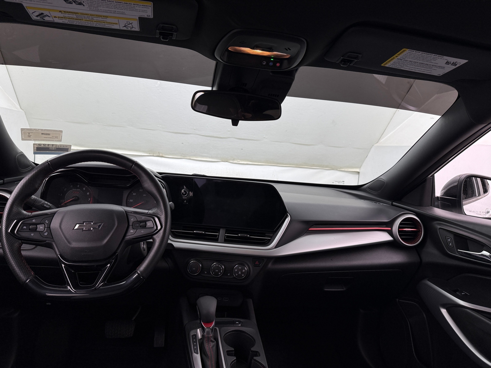 Thumbnail: 2024 Chevrolet Trax - 3