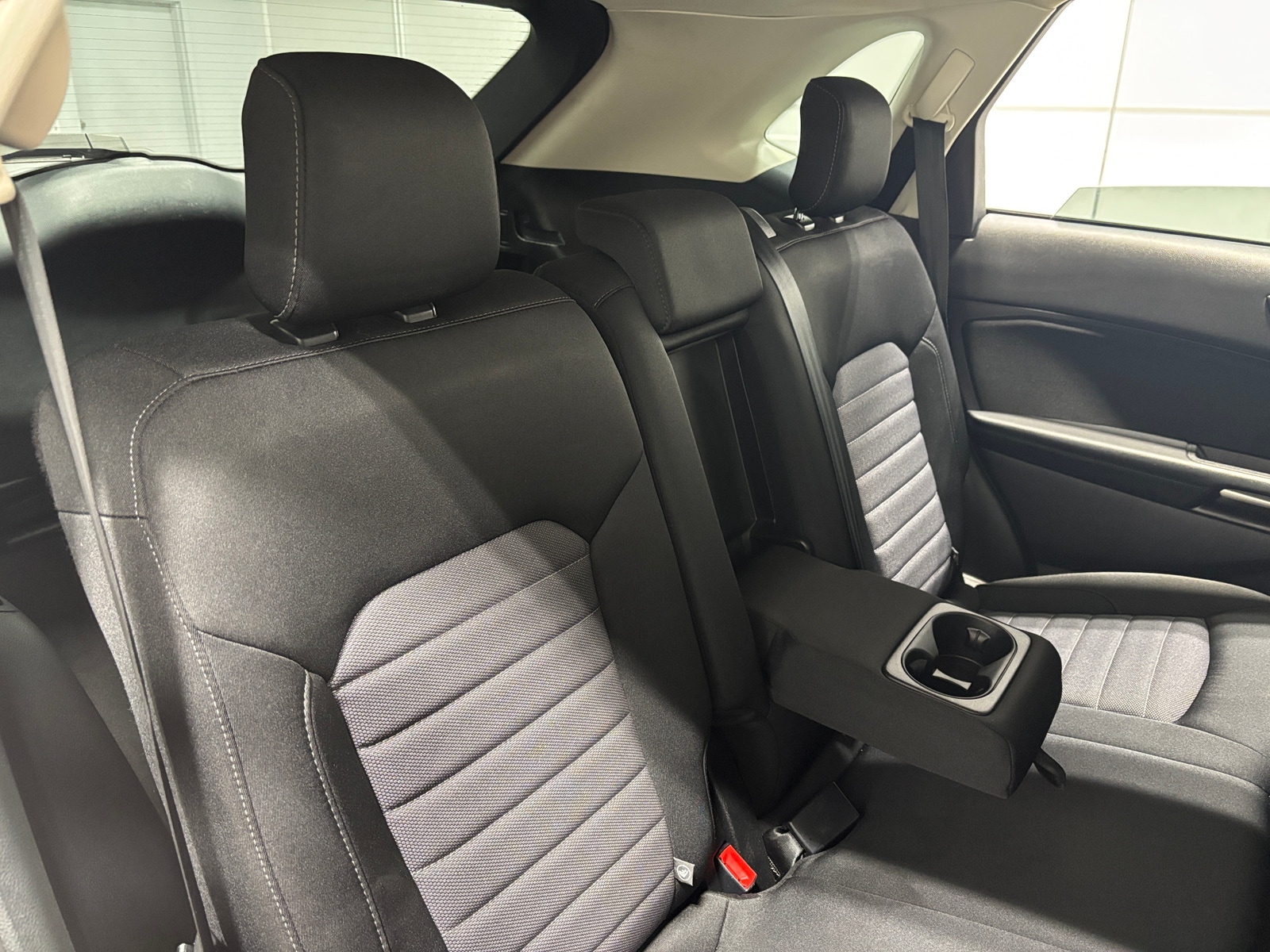 Thumbnail: 2018 Ford Edge - 6