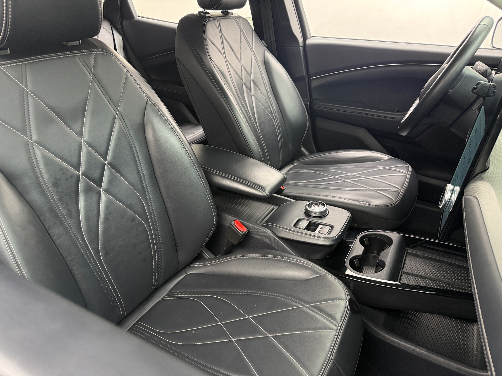 Thumbnail: 2022 Ford Mustang Mach-E - 2