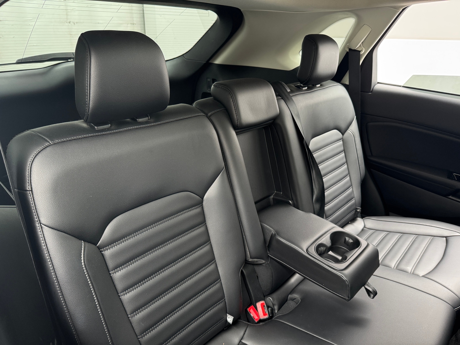 Thumbnail: 2019 Ford Edge - 5