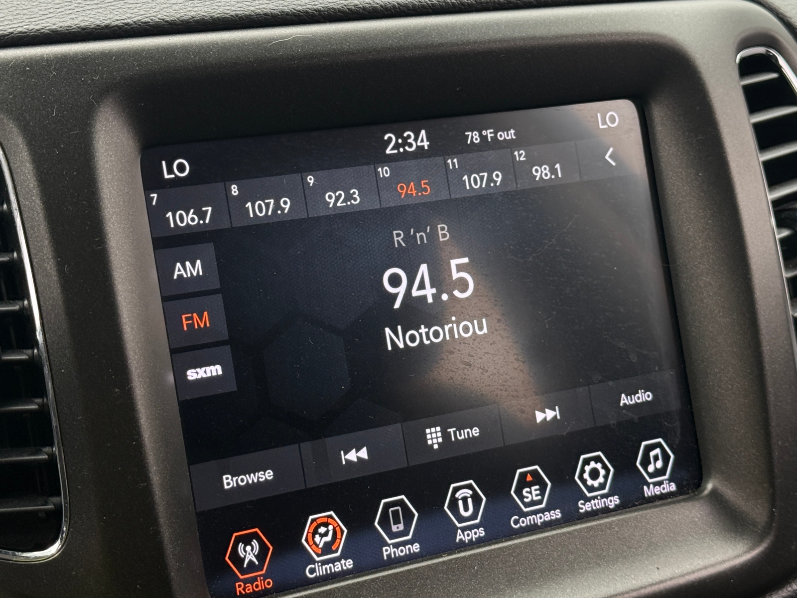 Thumbnail: 2019 Jeep Compass - 3