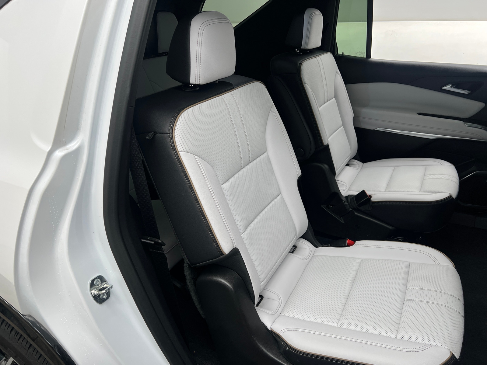 Thumbnail: 2025 Chevrolet Traverse - 5