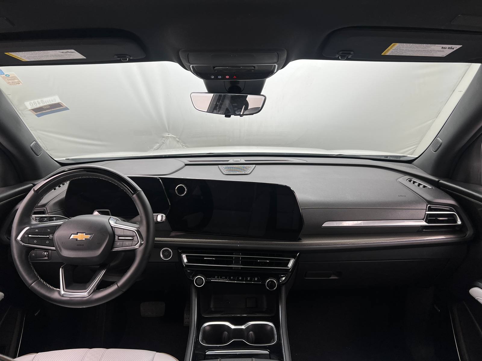 Thumbnail: 2025 Chevrolet Traverse - 2