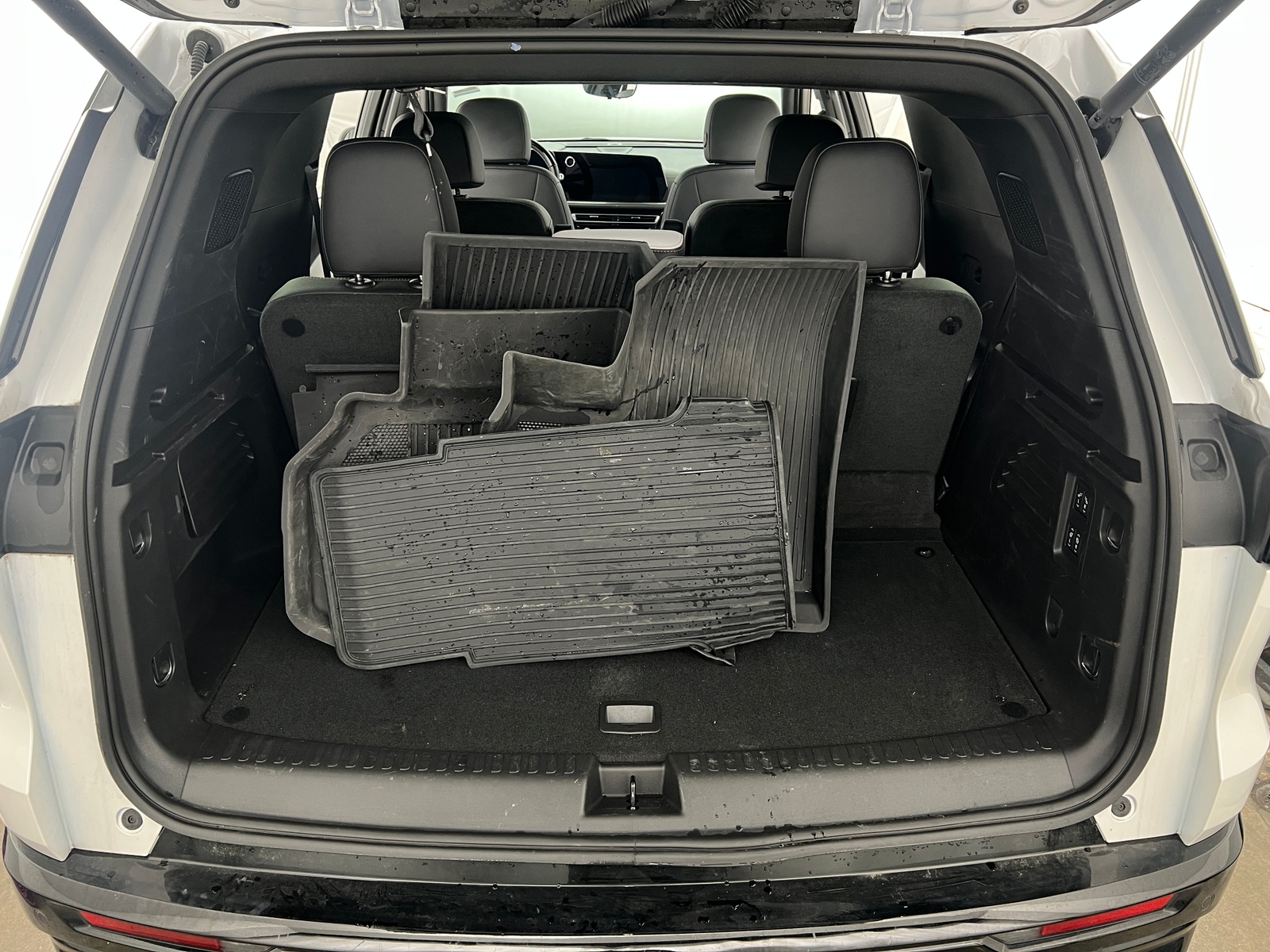 Thumbnail: 2025 Chevrolet Traverse - 6